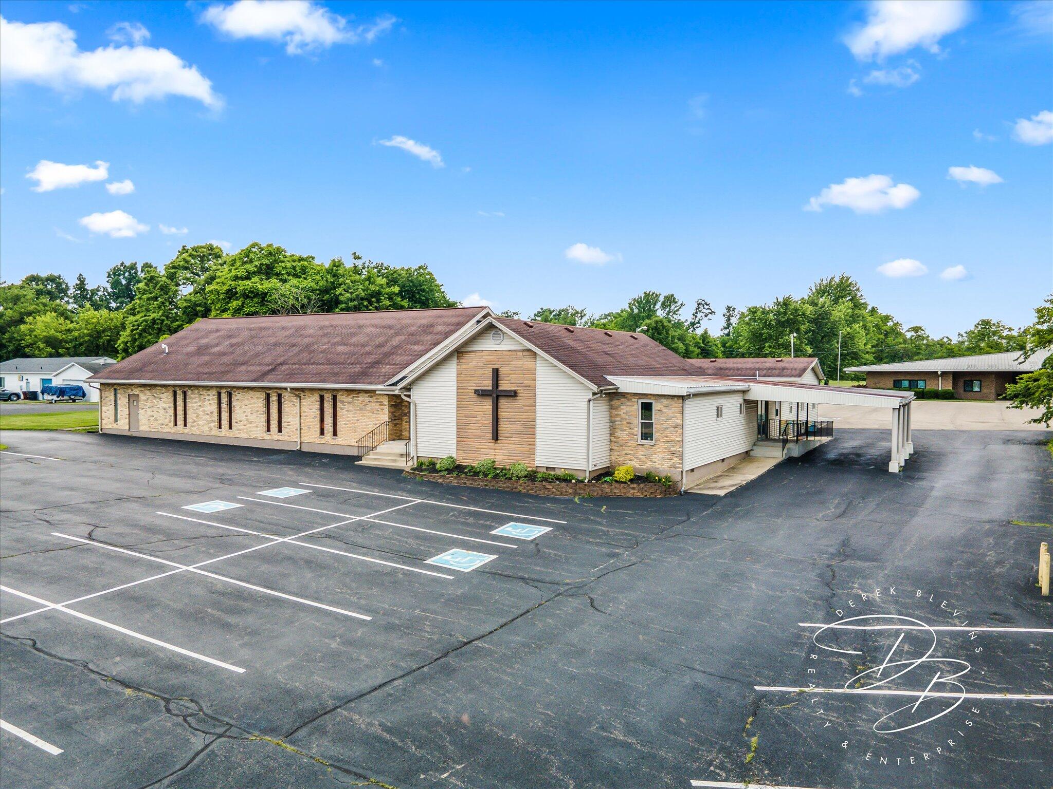 8921 N Dixie Drive