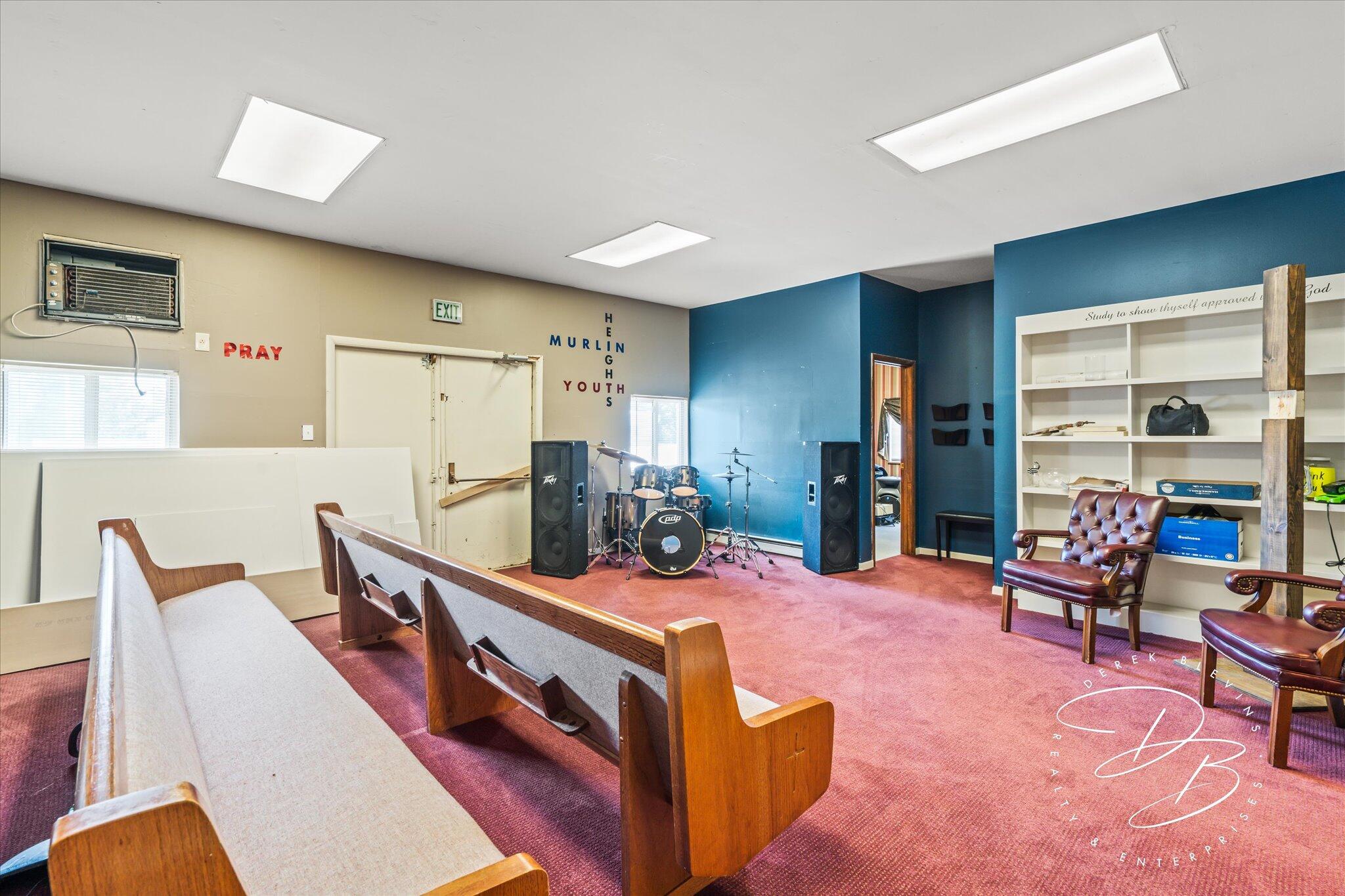 8921 N Dixie Drive