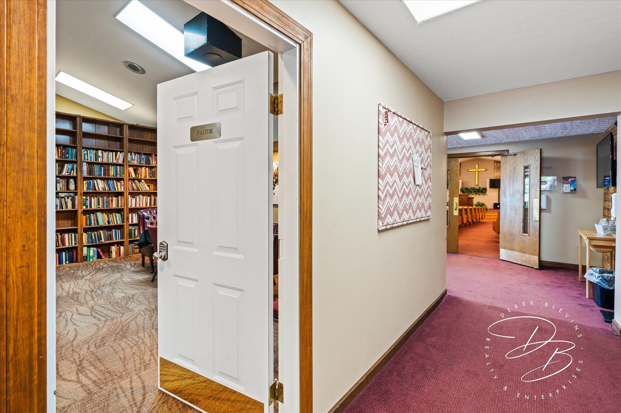 8921 N Dixie Drive