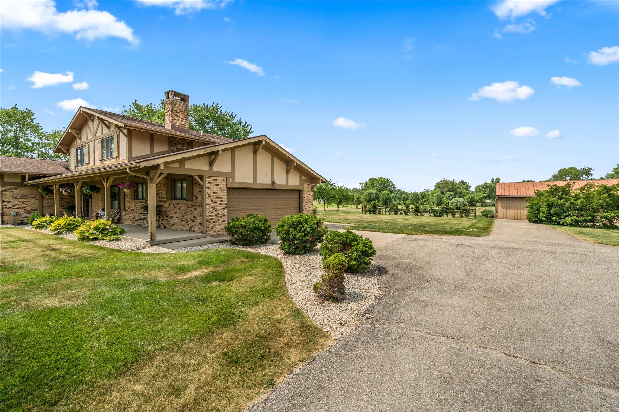 914 W Hyde Road