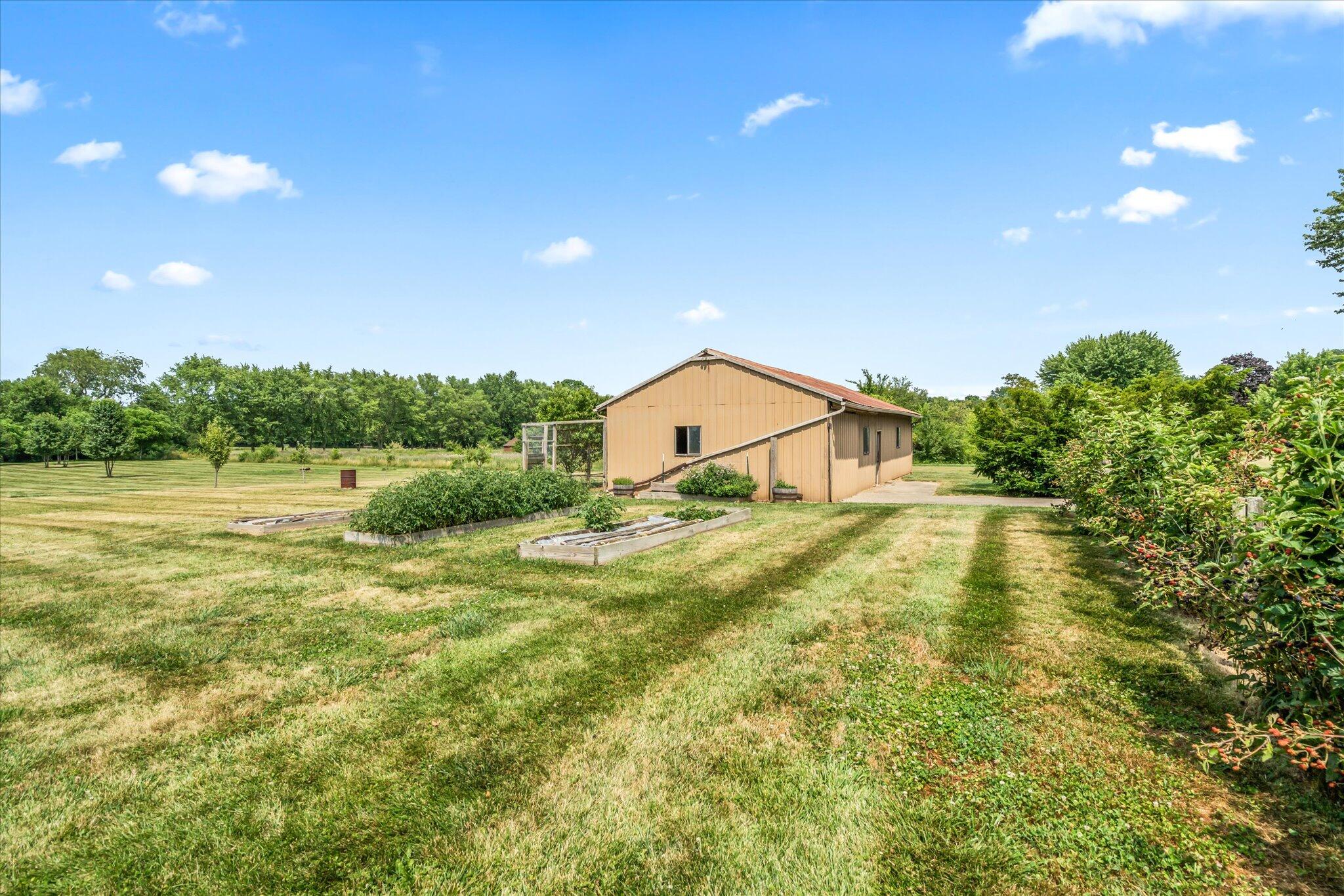914 W Hyde Road