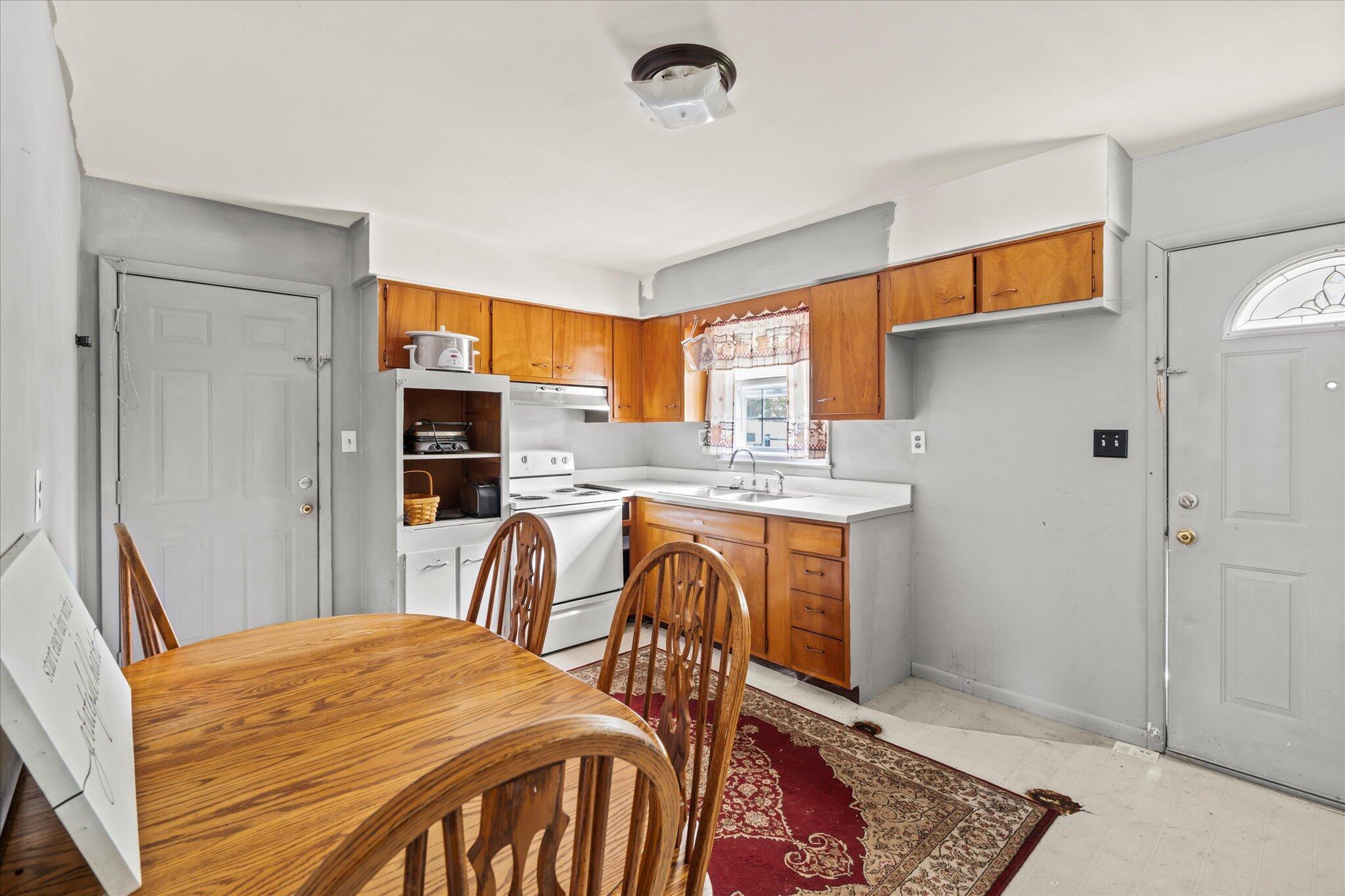 398 N section Street