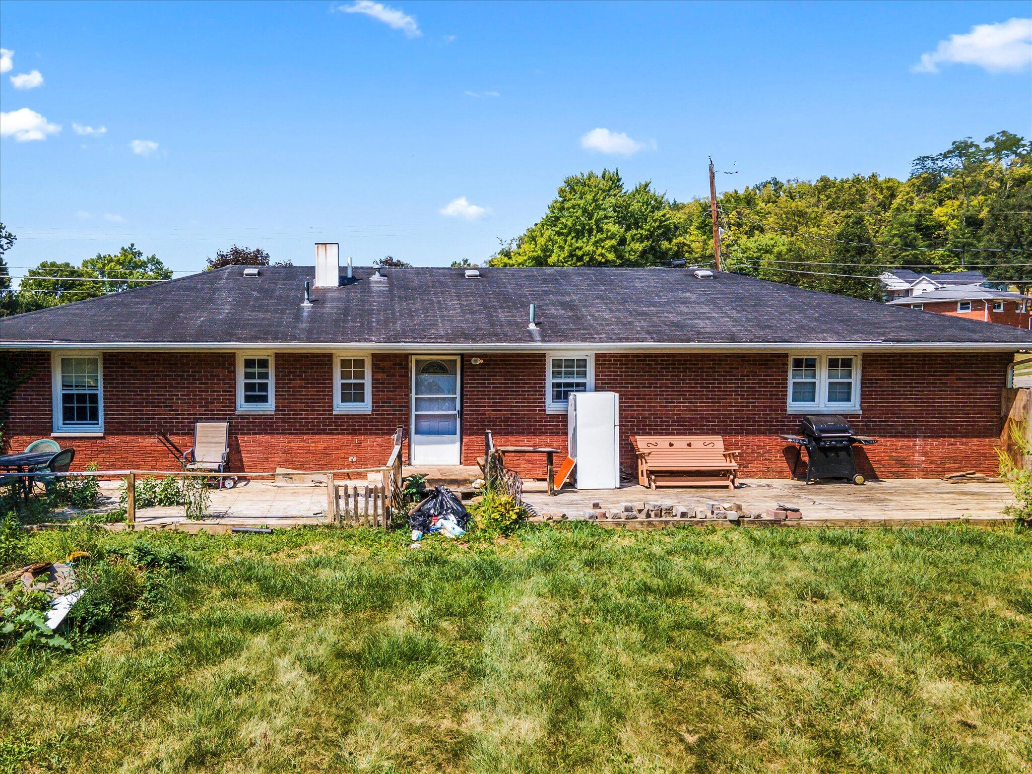 398 N section Street