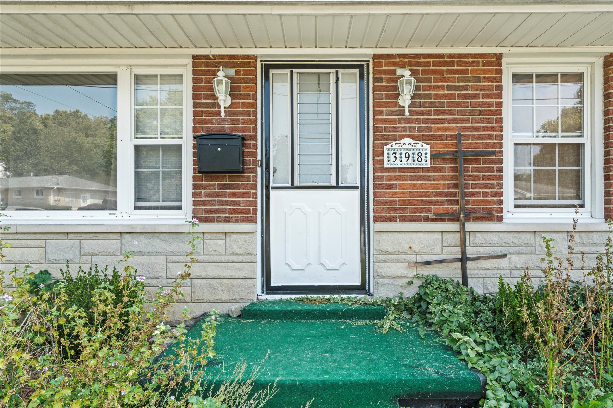 398 N section Street
