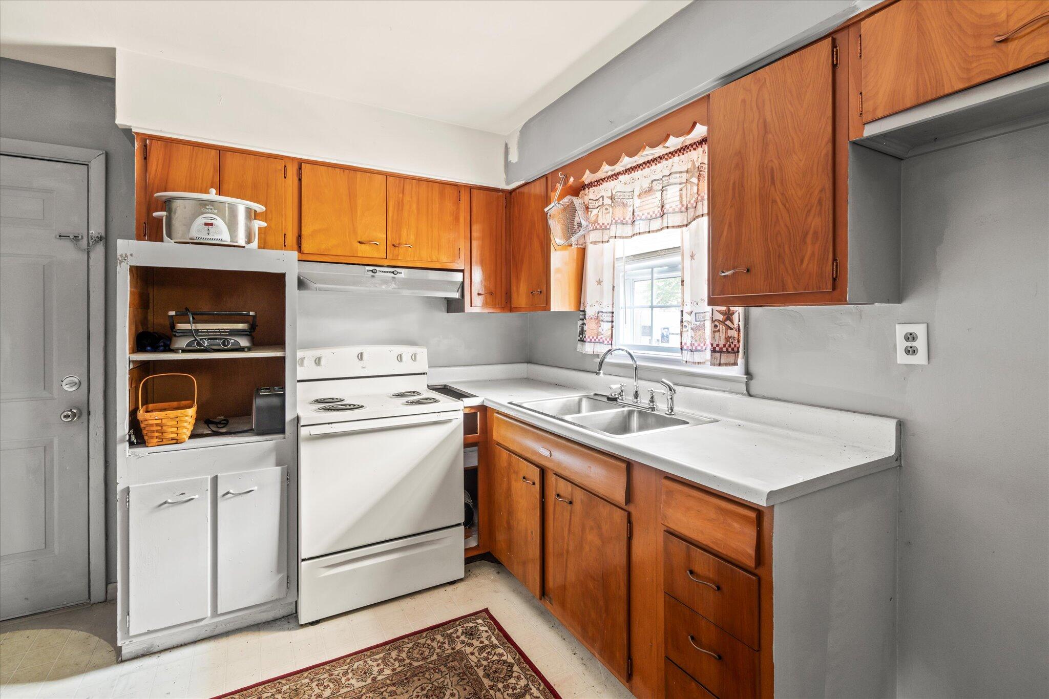 398 N section Street