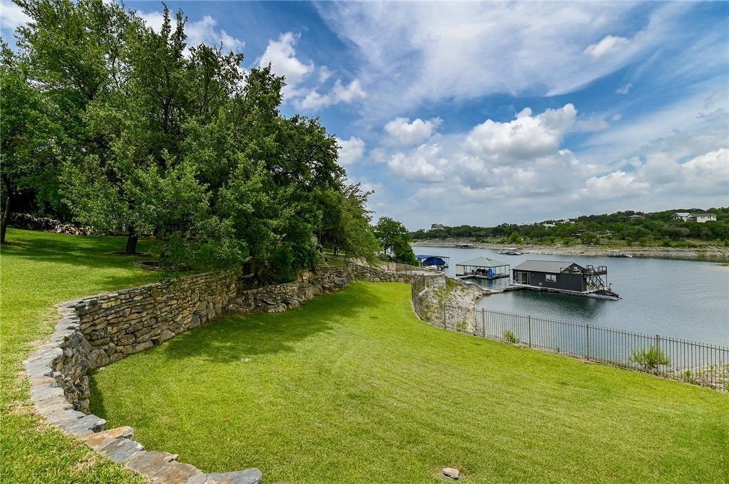 ENJOY THE LAKE LIFE WHILE YOU BUILD YOUR DREAM HOME