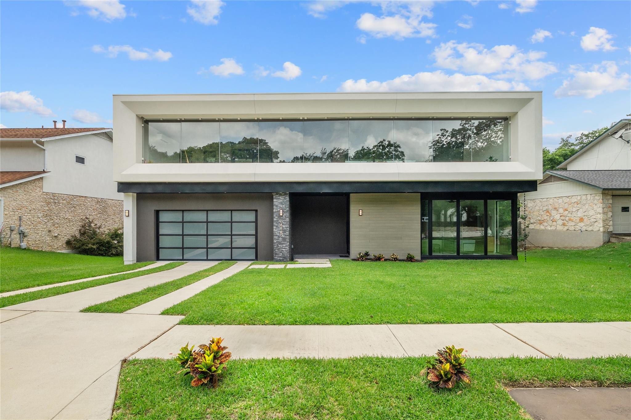 3415 Rosefinch TRL