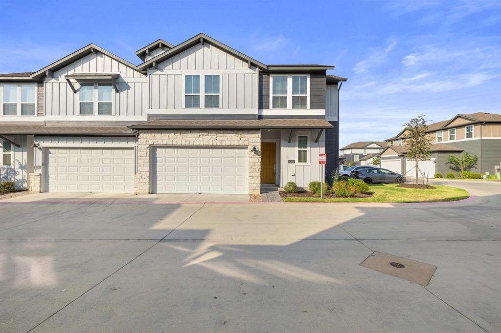 1015 Vista View DR # 1301