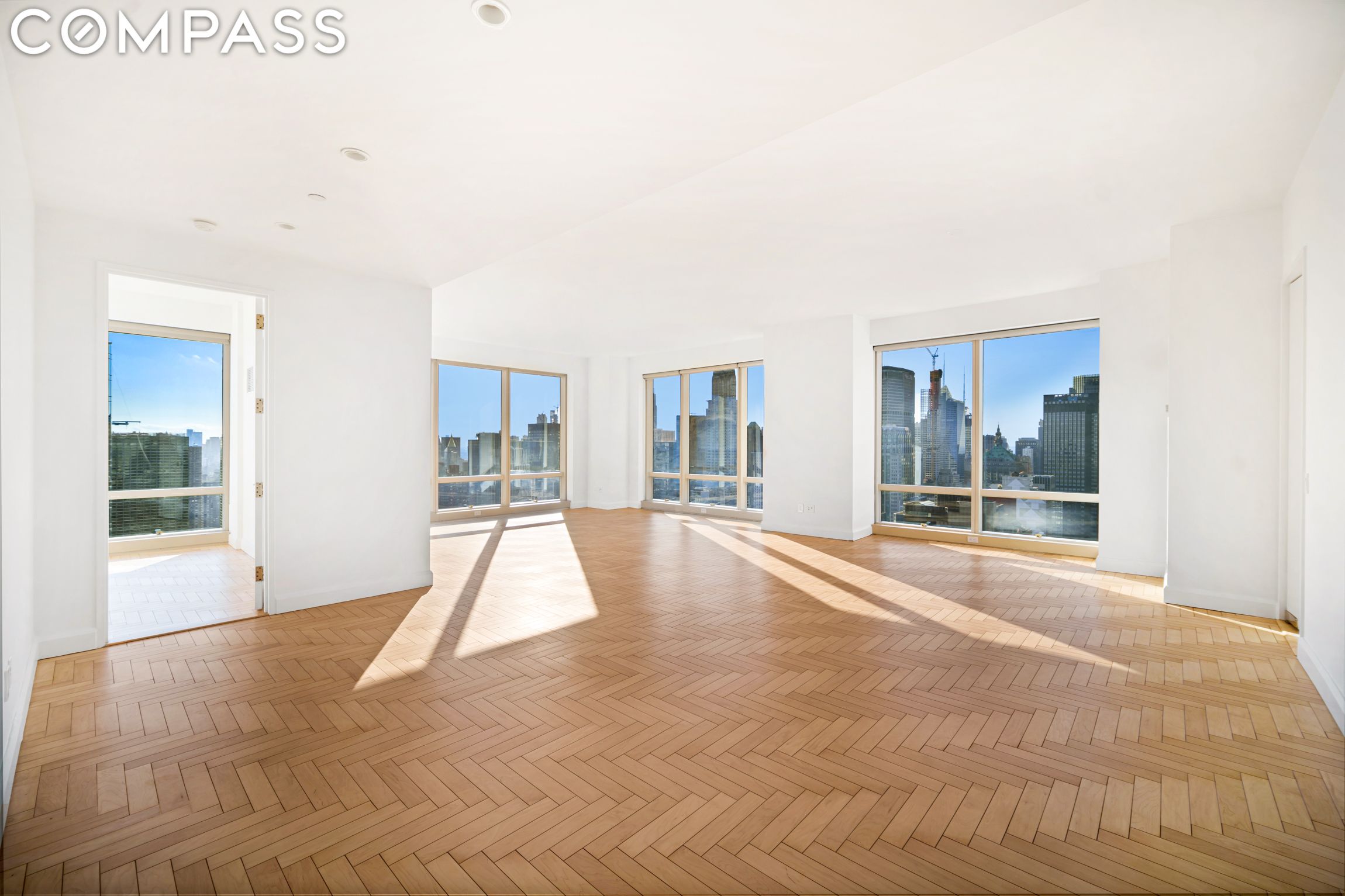 845 United Nations Plaza 54C