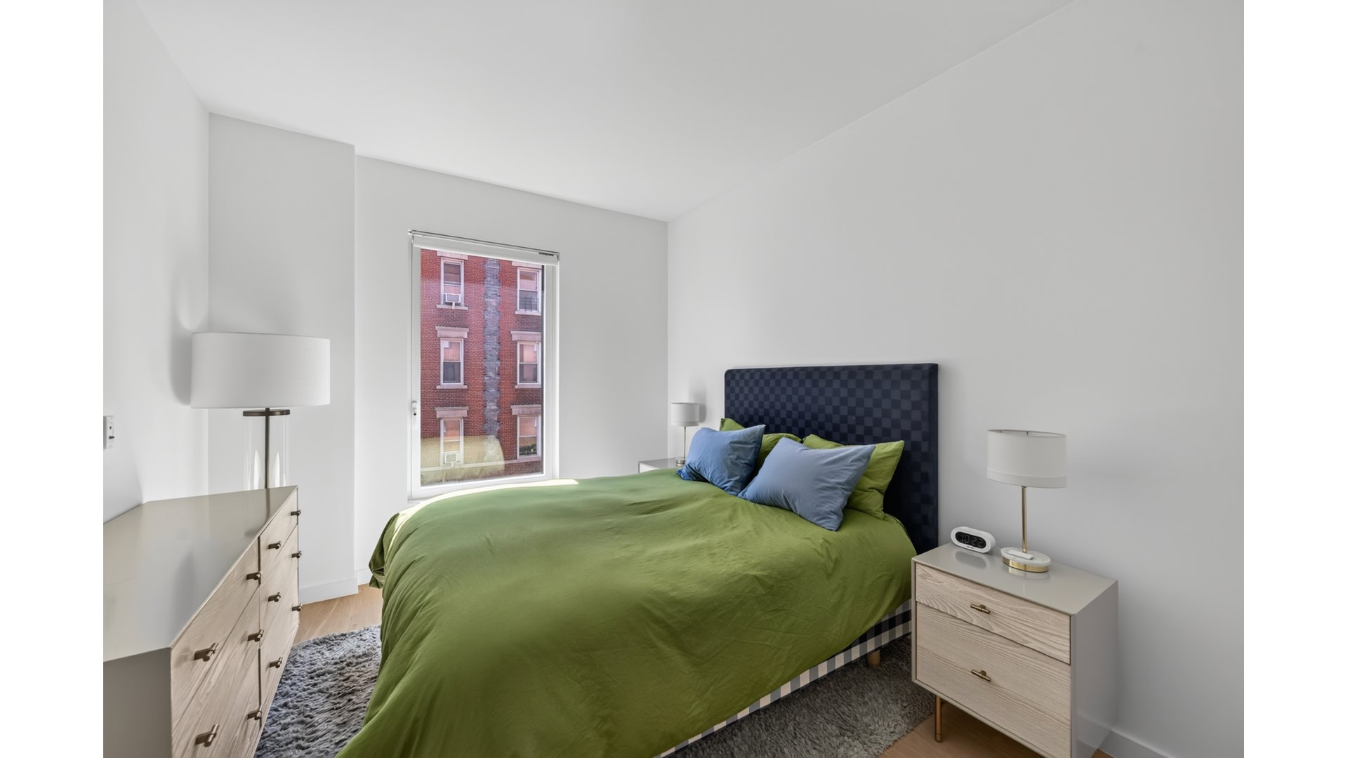185 GRAND Street 4C