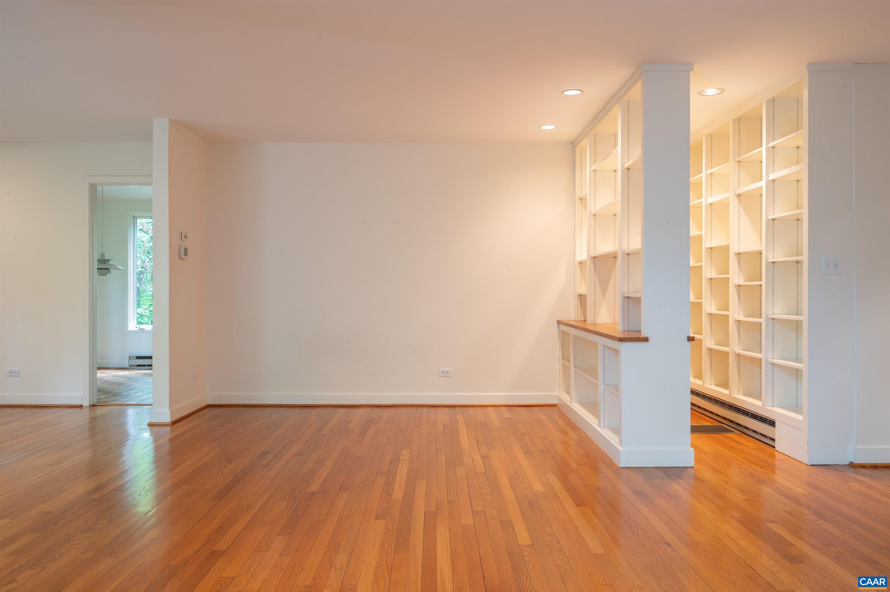 1220 BUCK MOUNTAIN RD