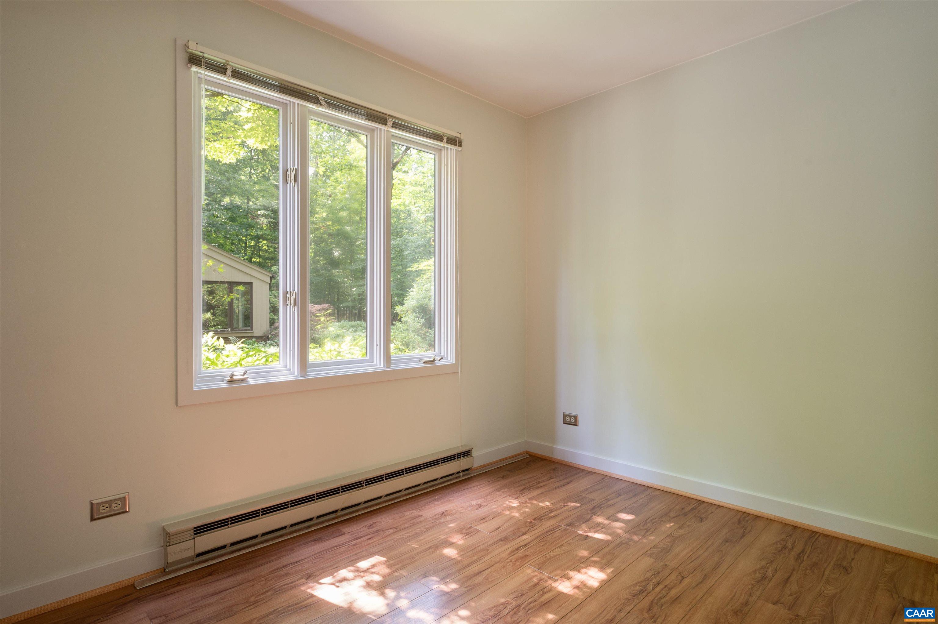 1220 BUCK MOUNTAIN RD