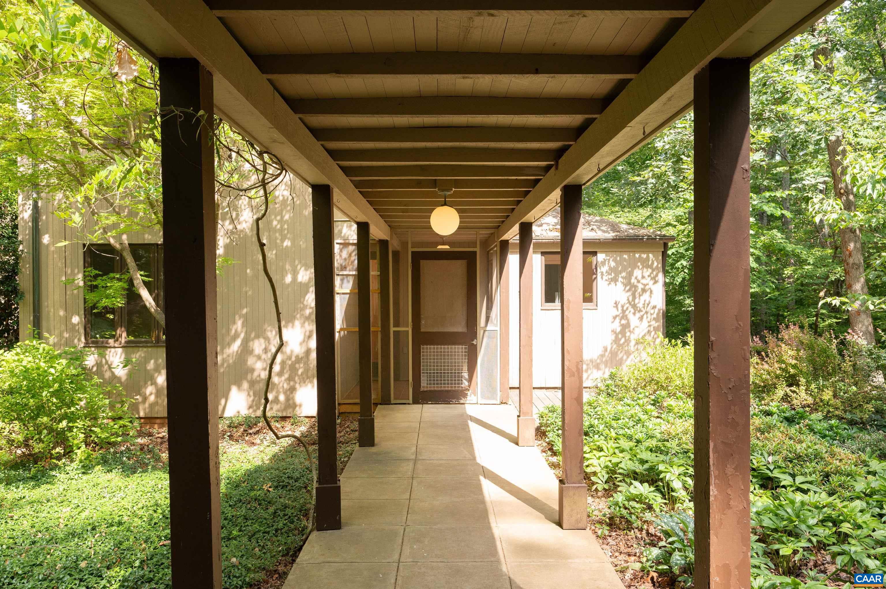 1220 BUCK MOUNTAIN RD