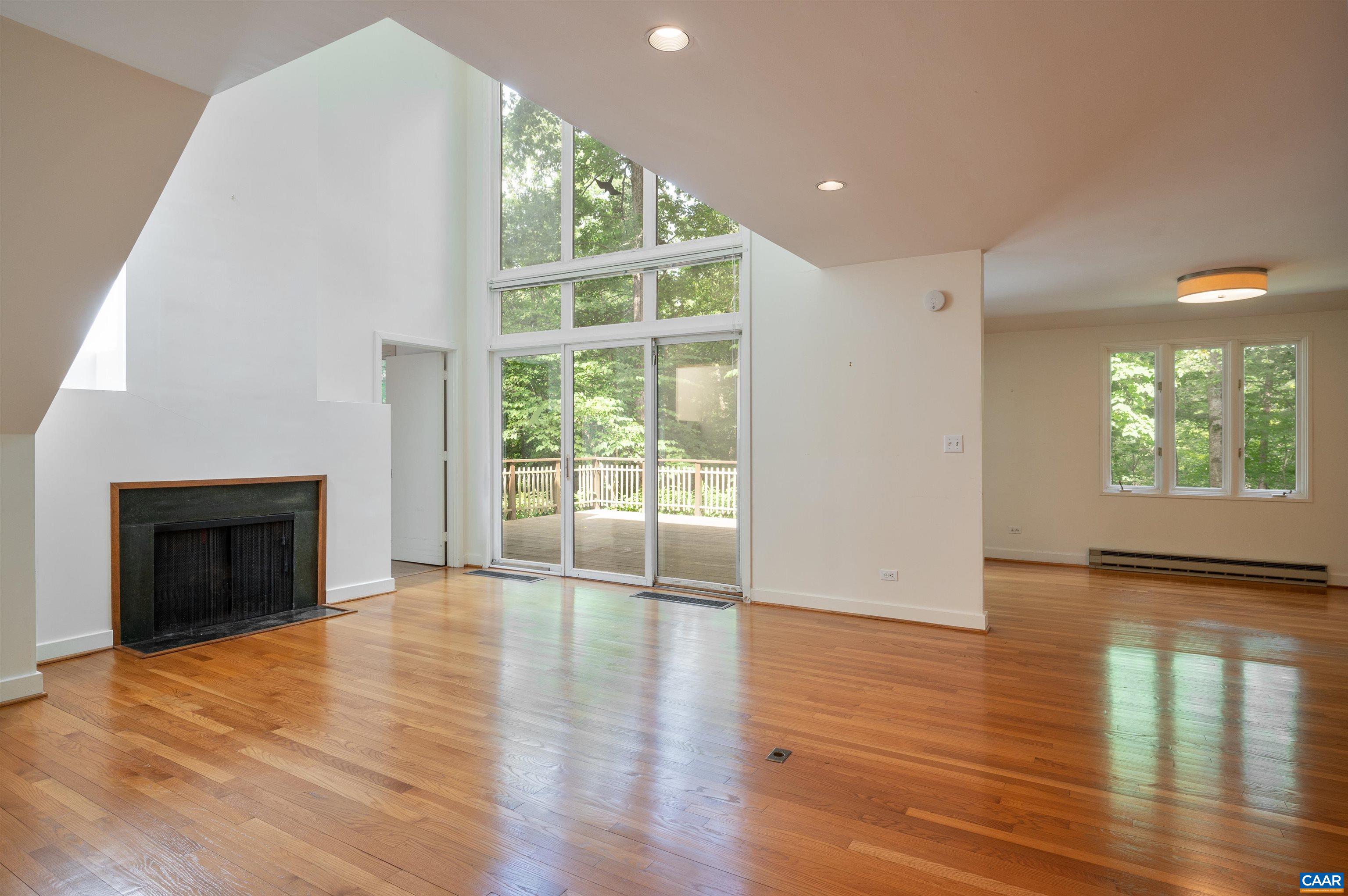 1220 BUCK MOUNTAIN RD