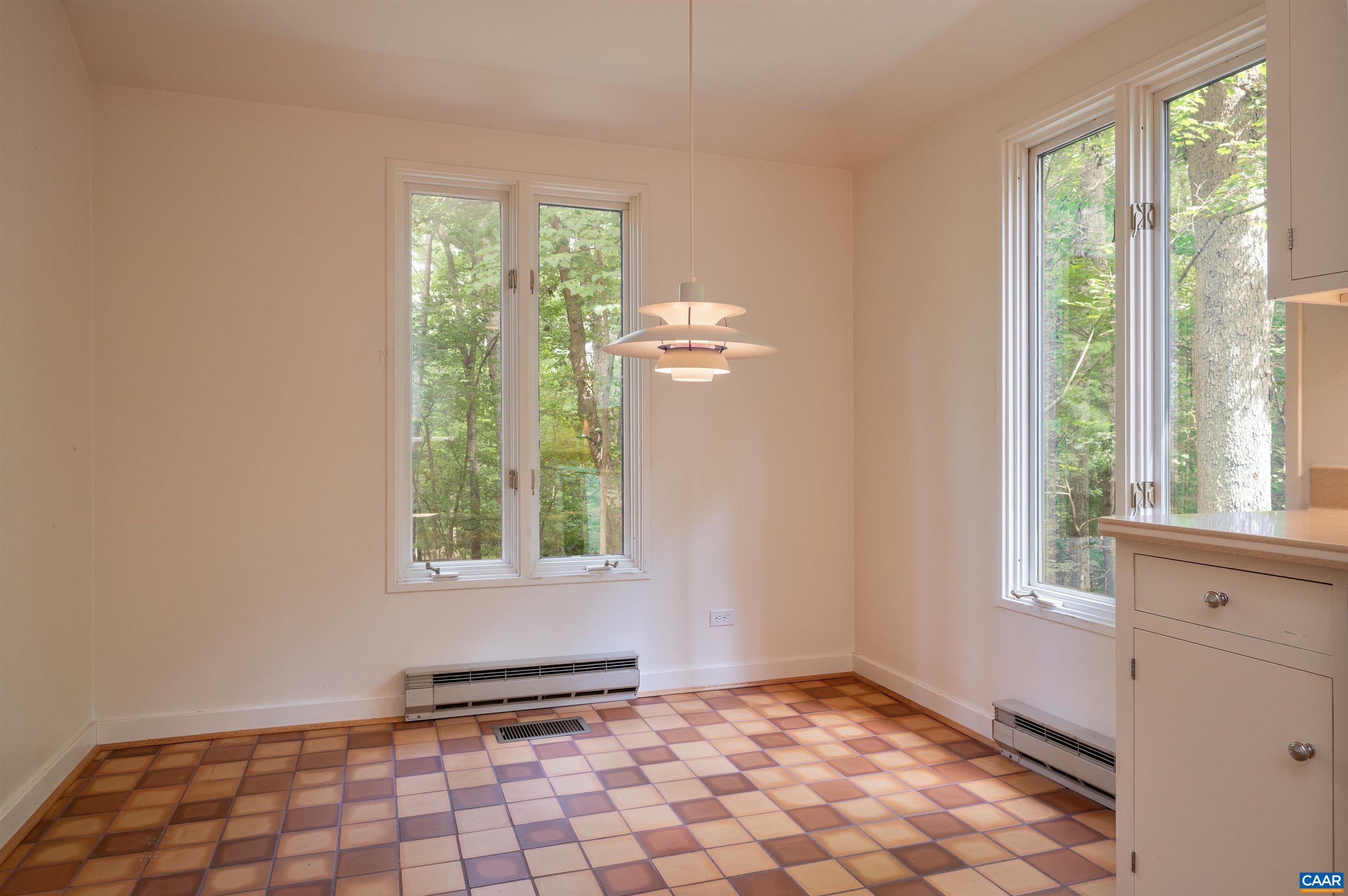 1220 BUCK MOUNTAIN RD