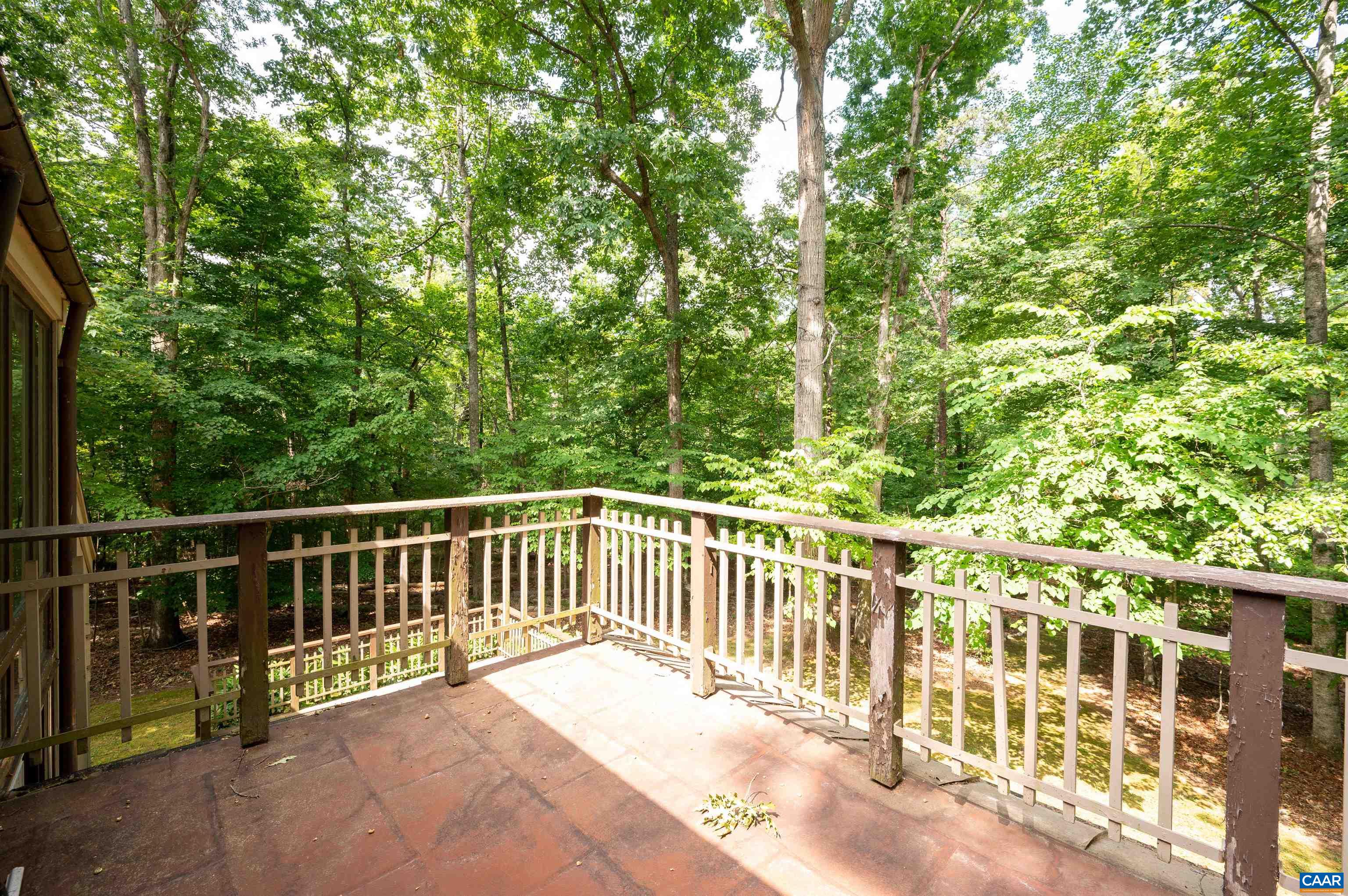 1220 BUCK MOUNTAIN RD