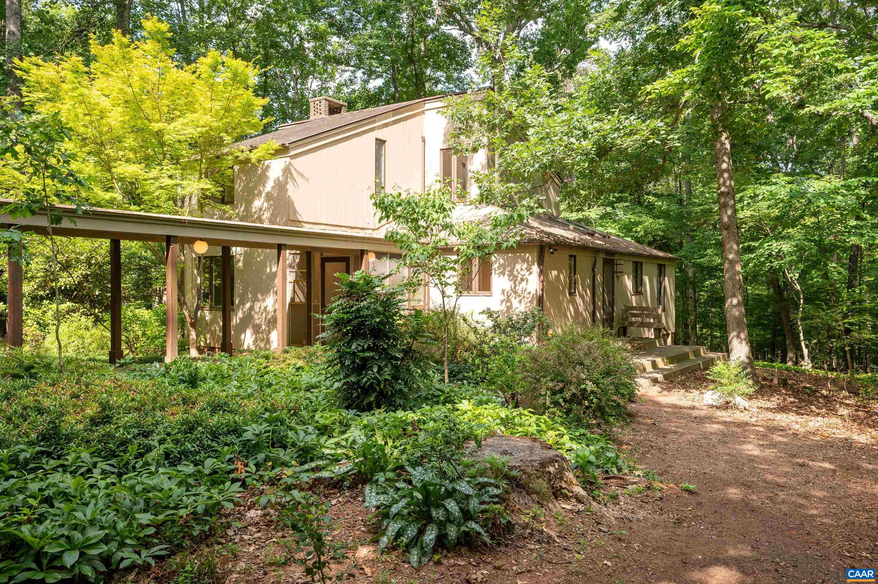 1220 BUCK MOUNTAIN RD