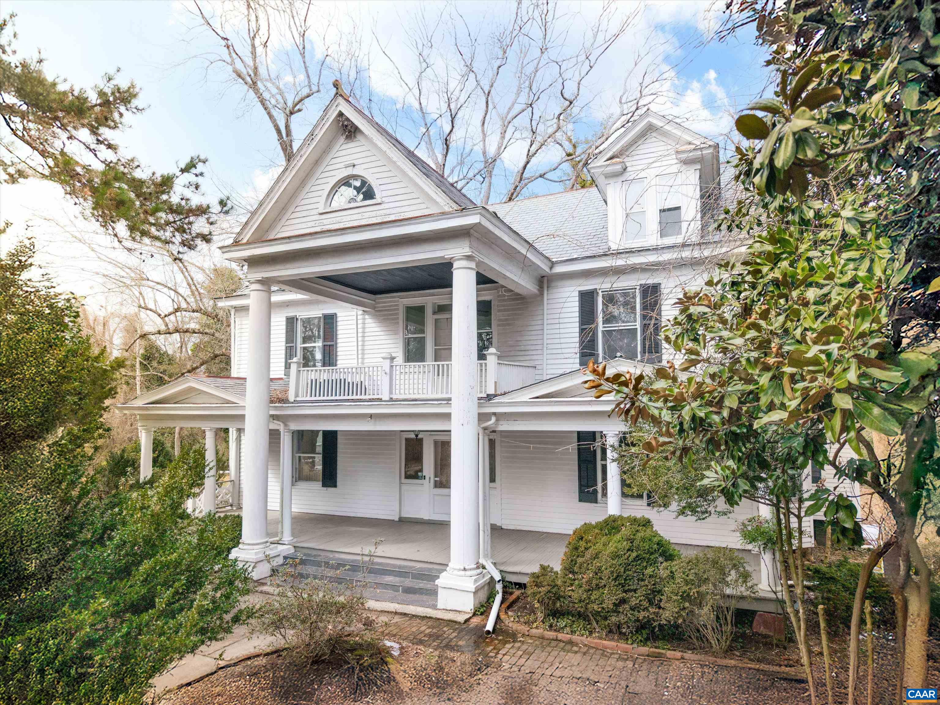 278 JAMES RIVER RD
