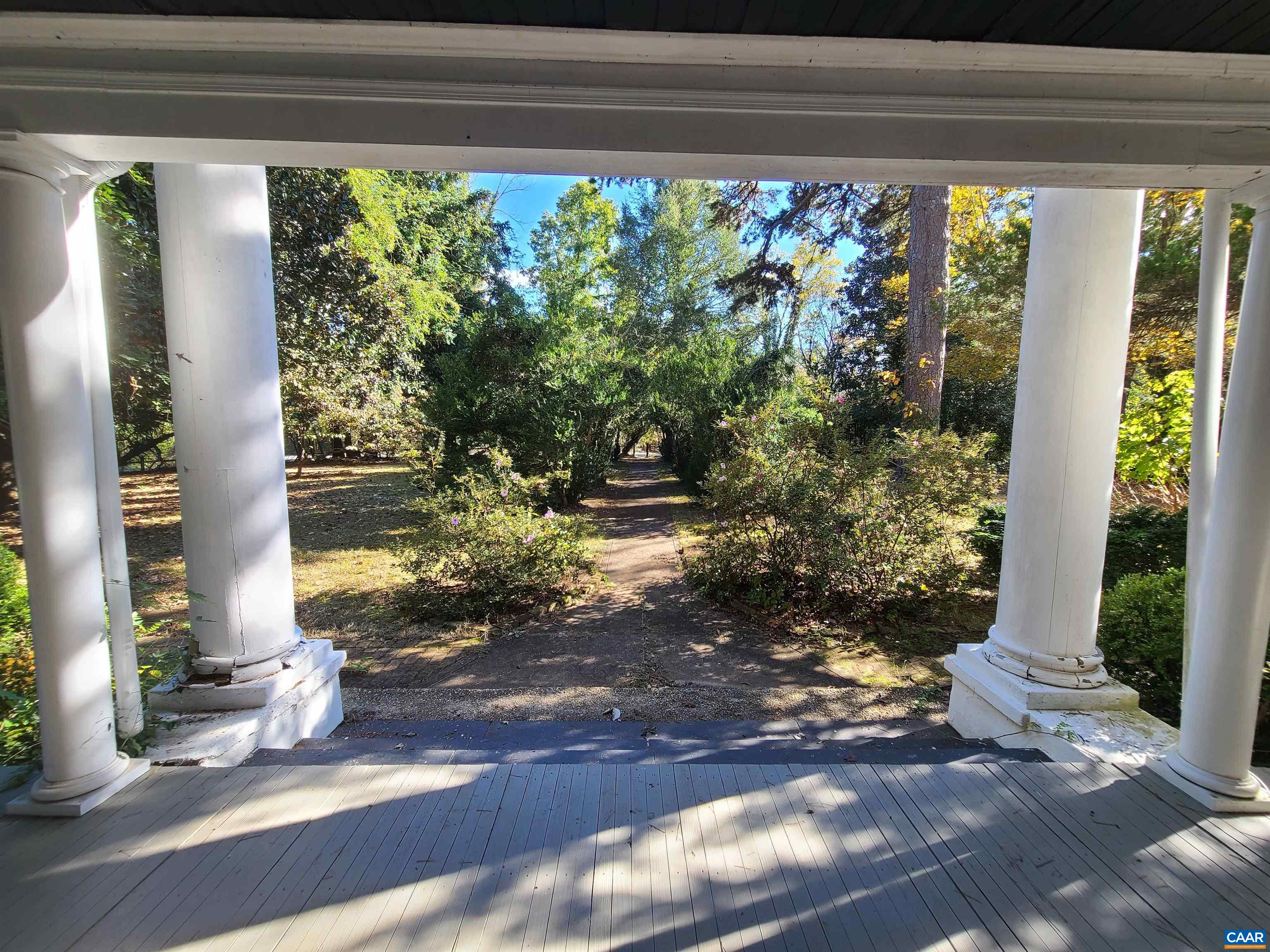 278 JAMES RIVER RD