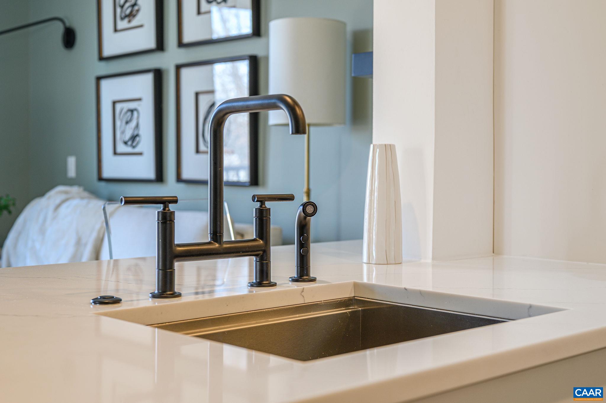 770 WALKER SQ Unit: 3A