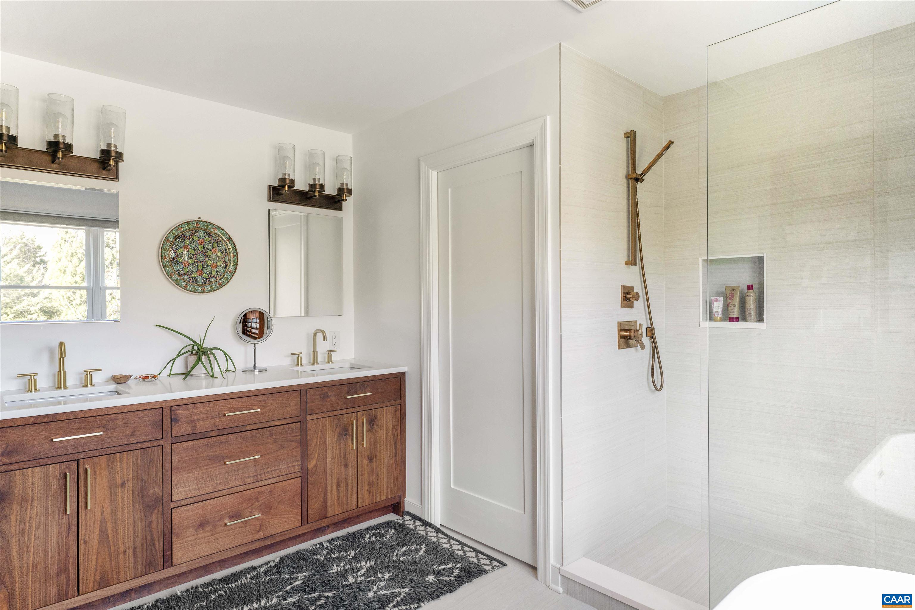 3206 BEAU MONT FARM RD