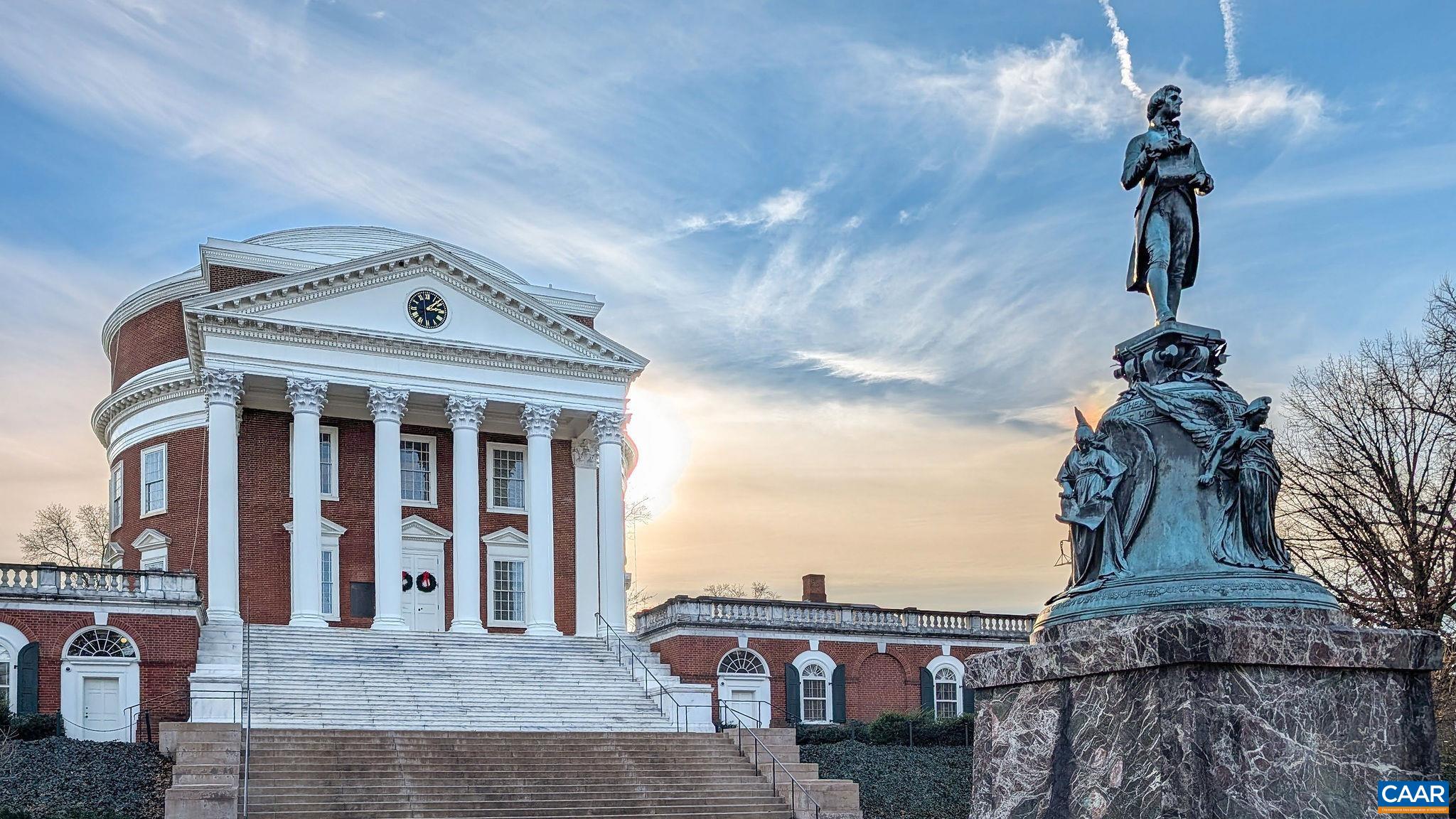 755 WALKER SQ Unit: 4B