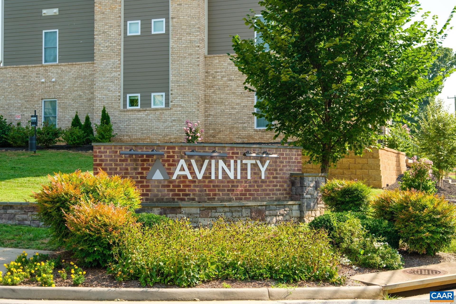 2138 AVINITY LOOP