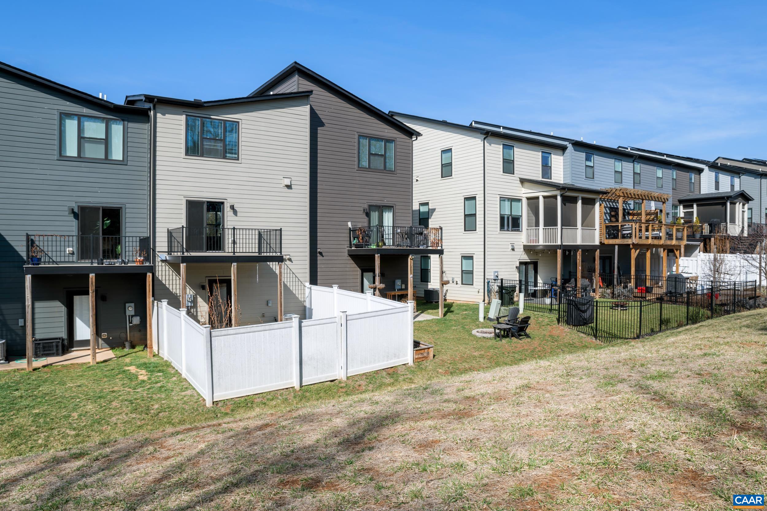 152 JUNCTION LN