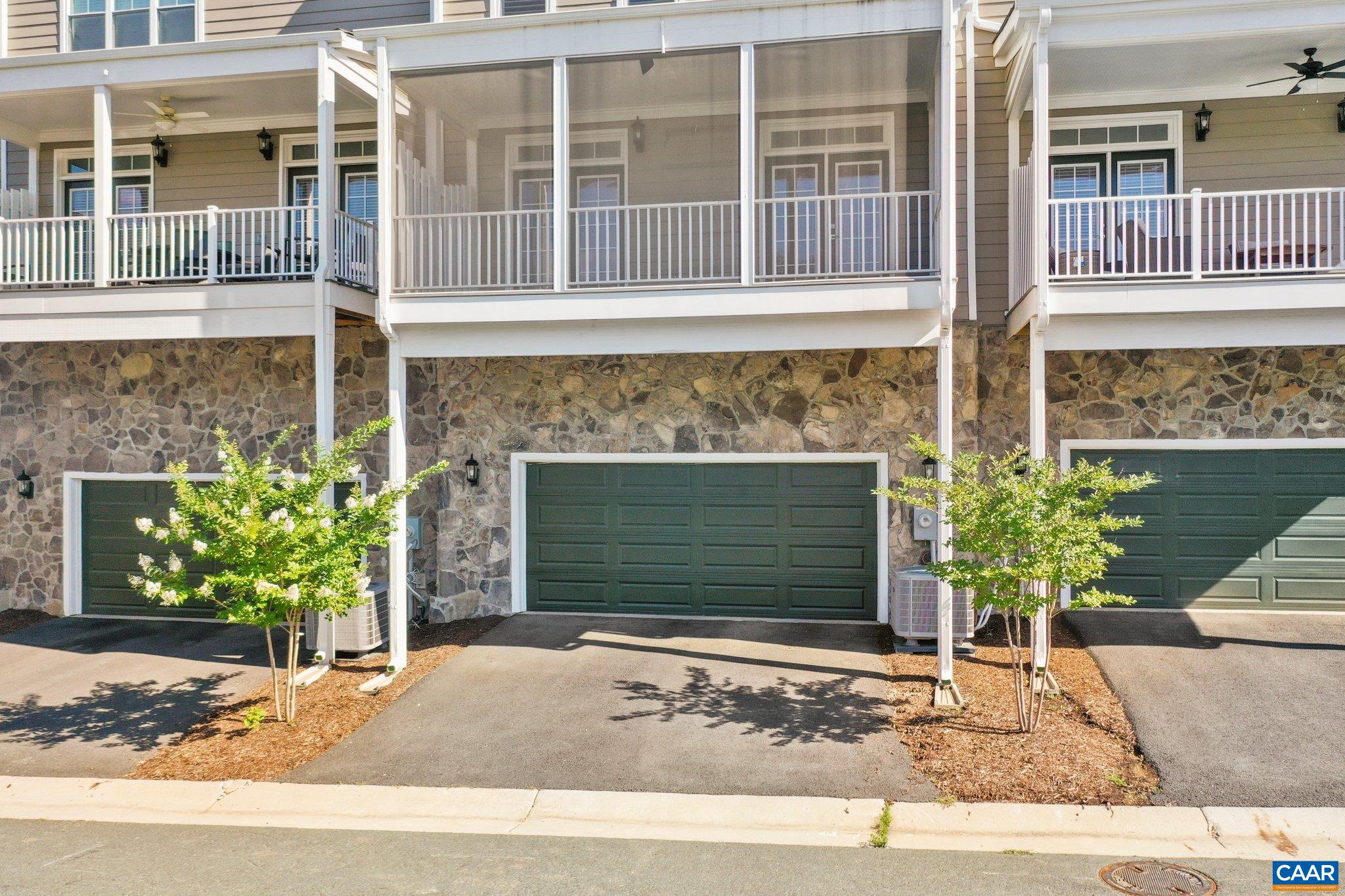 5473 GOLF DR