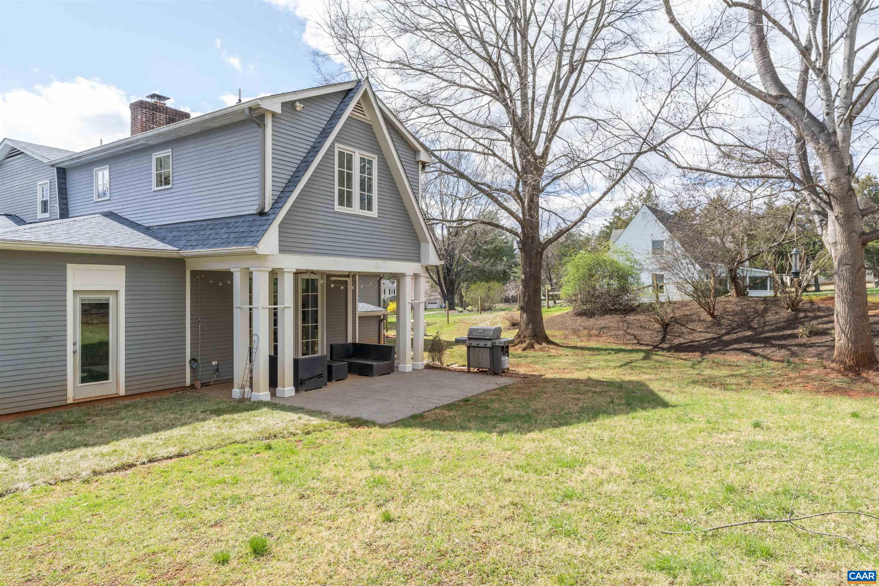 2750 LEEDS LN