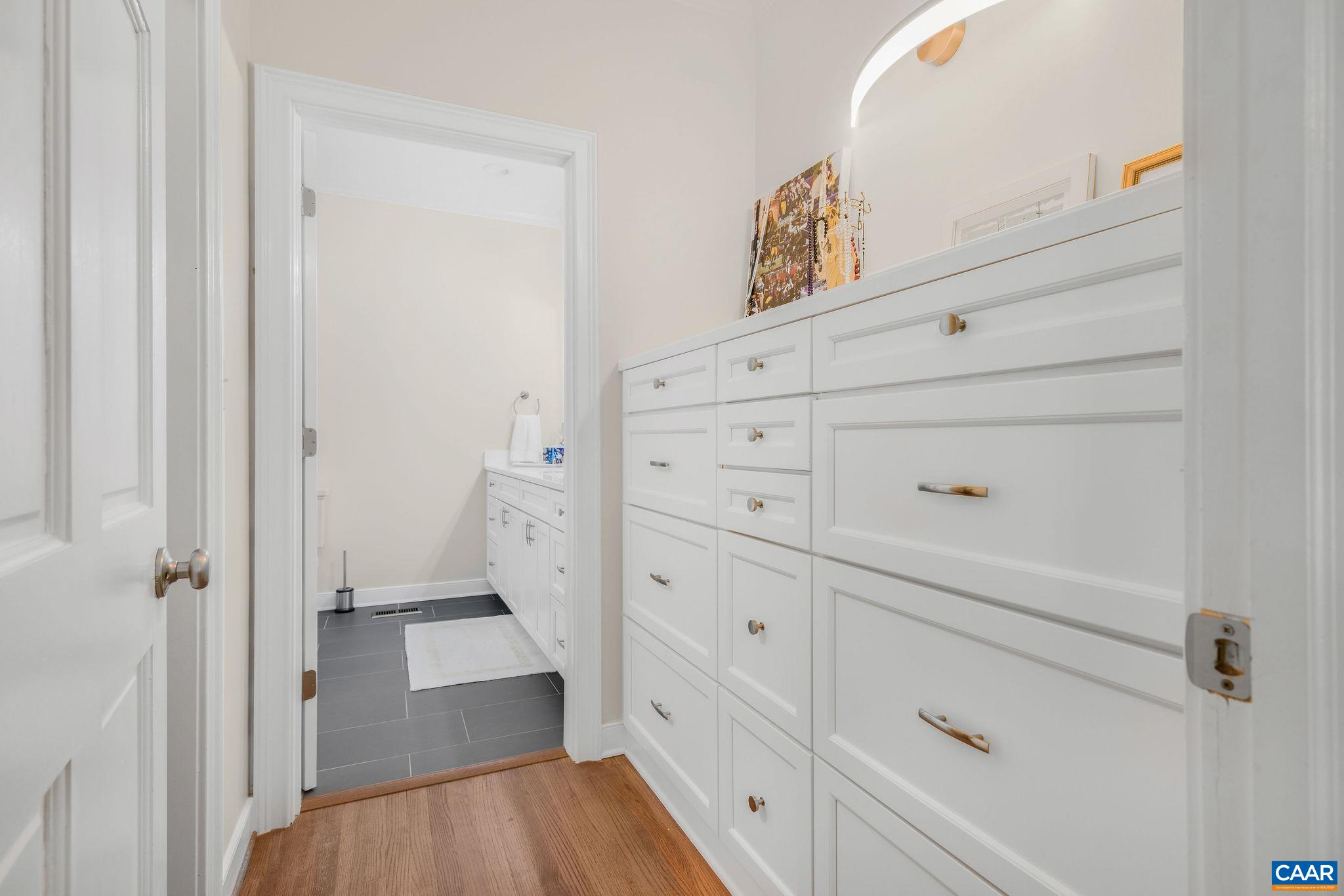 508 WORTHINGTON DR Unit: B