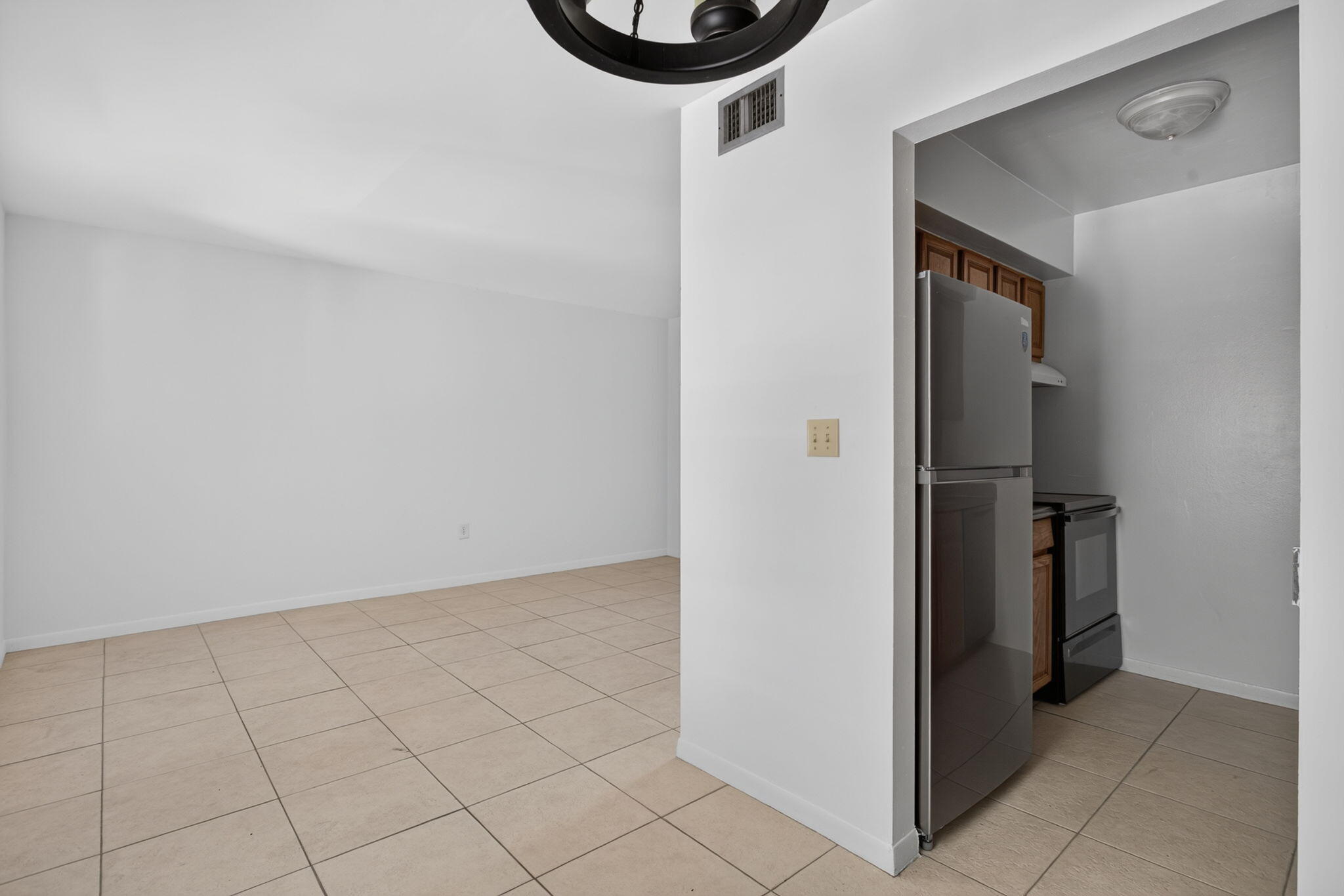 2141 NE 42nd Street 204