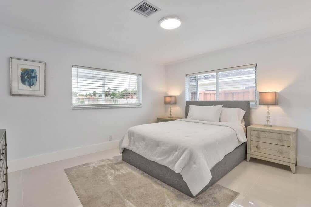 1631 Poinsettia Drive