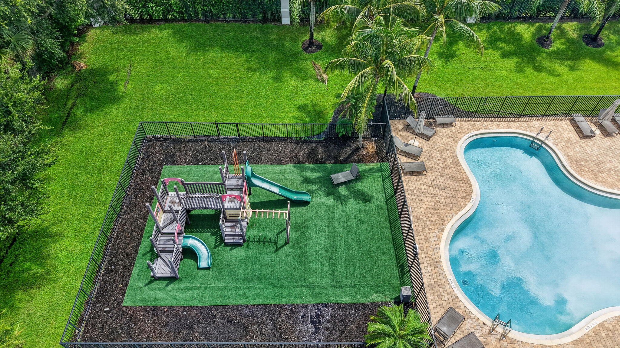 9262 Silver Glen Way