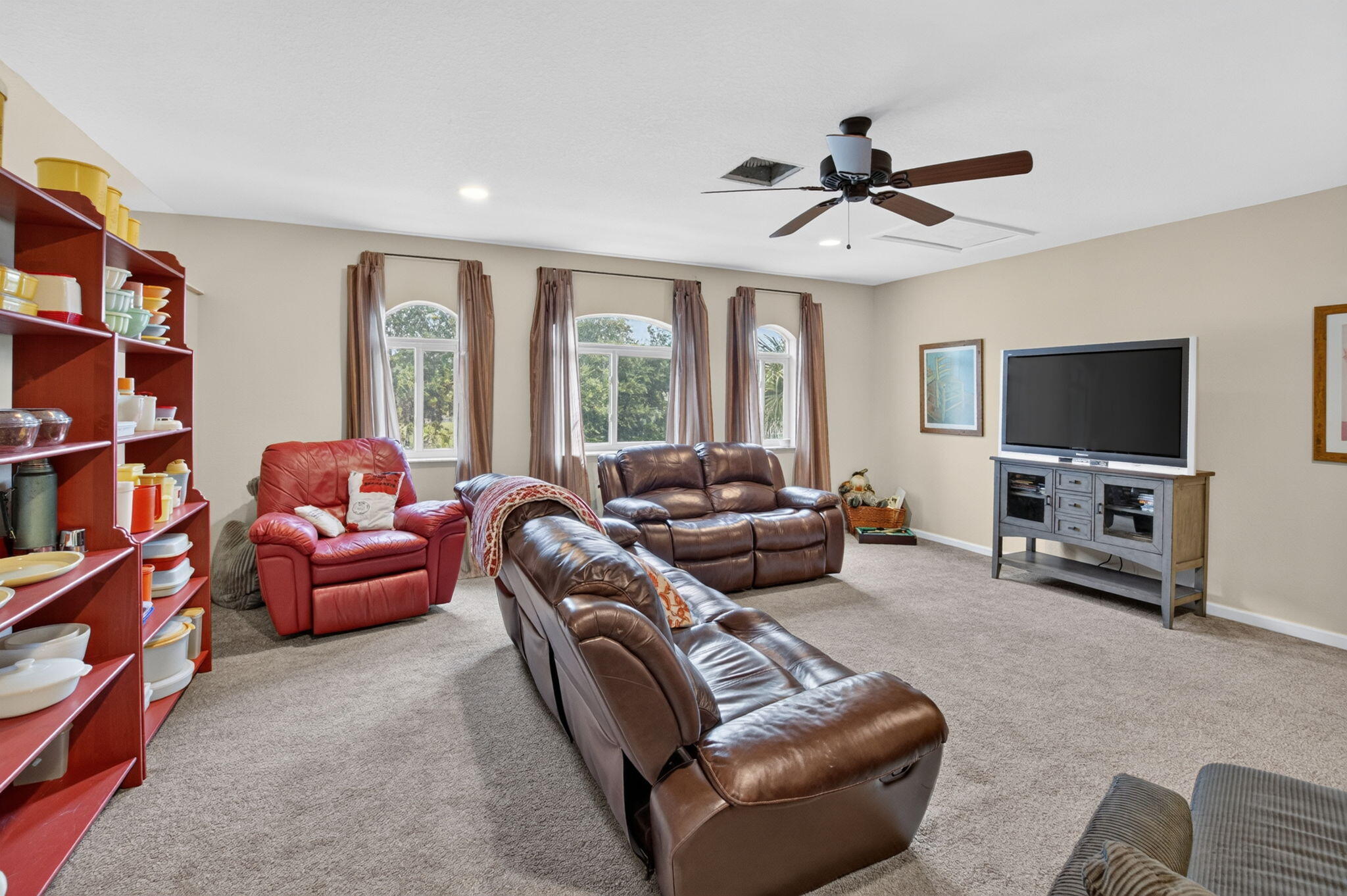 9262 Silver Glen Way