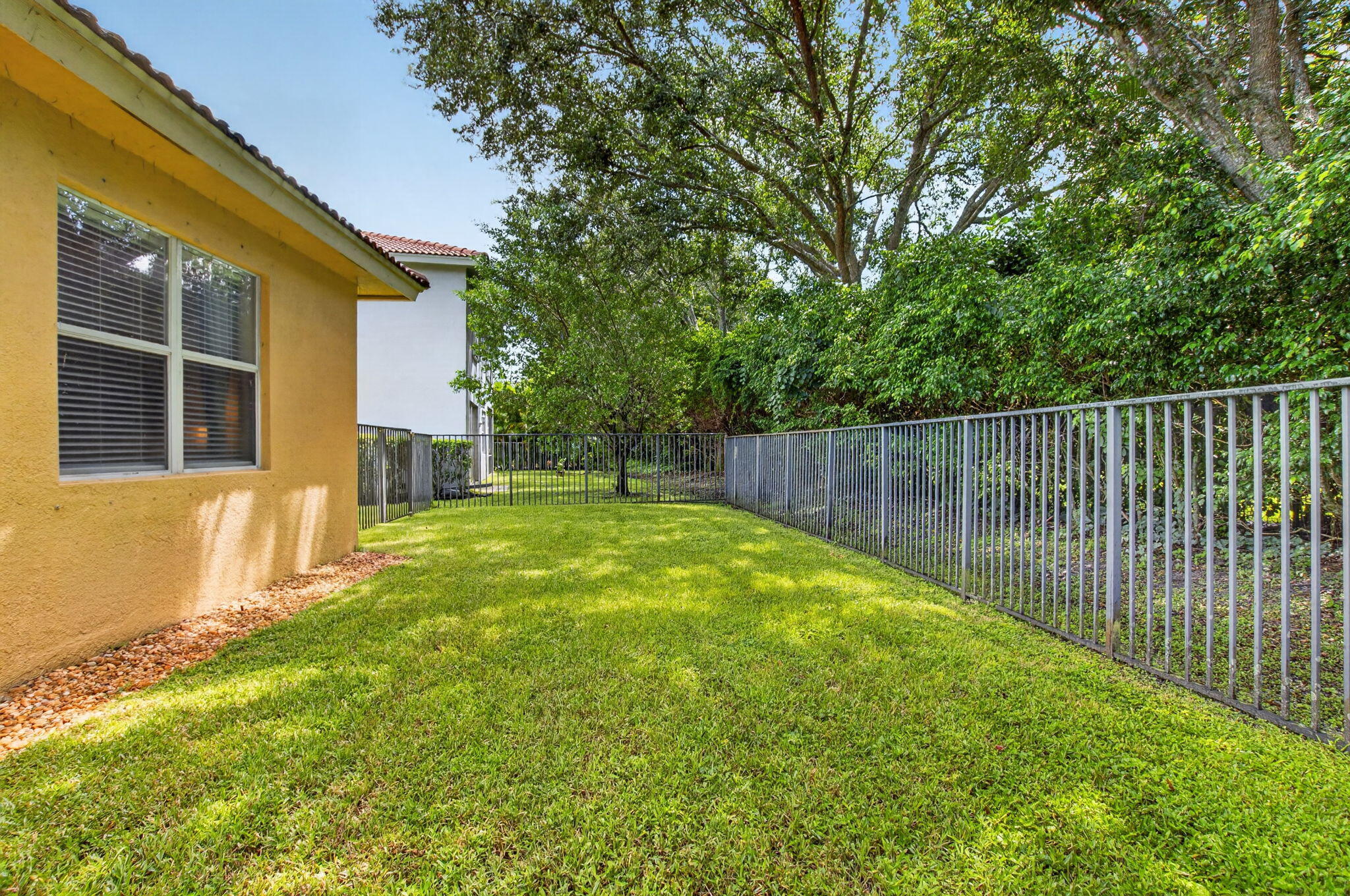9262 Silver Glen Way