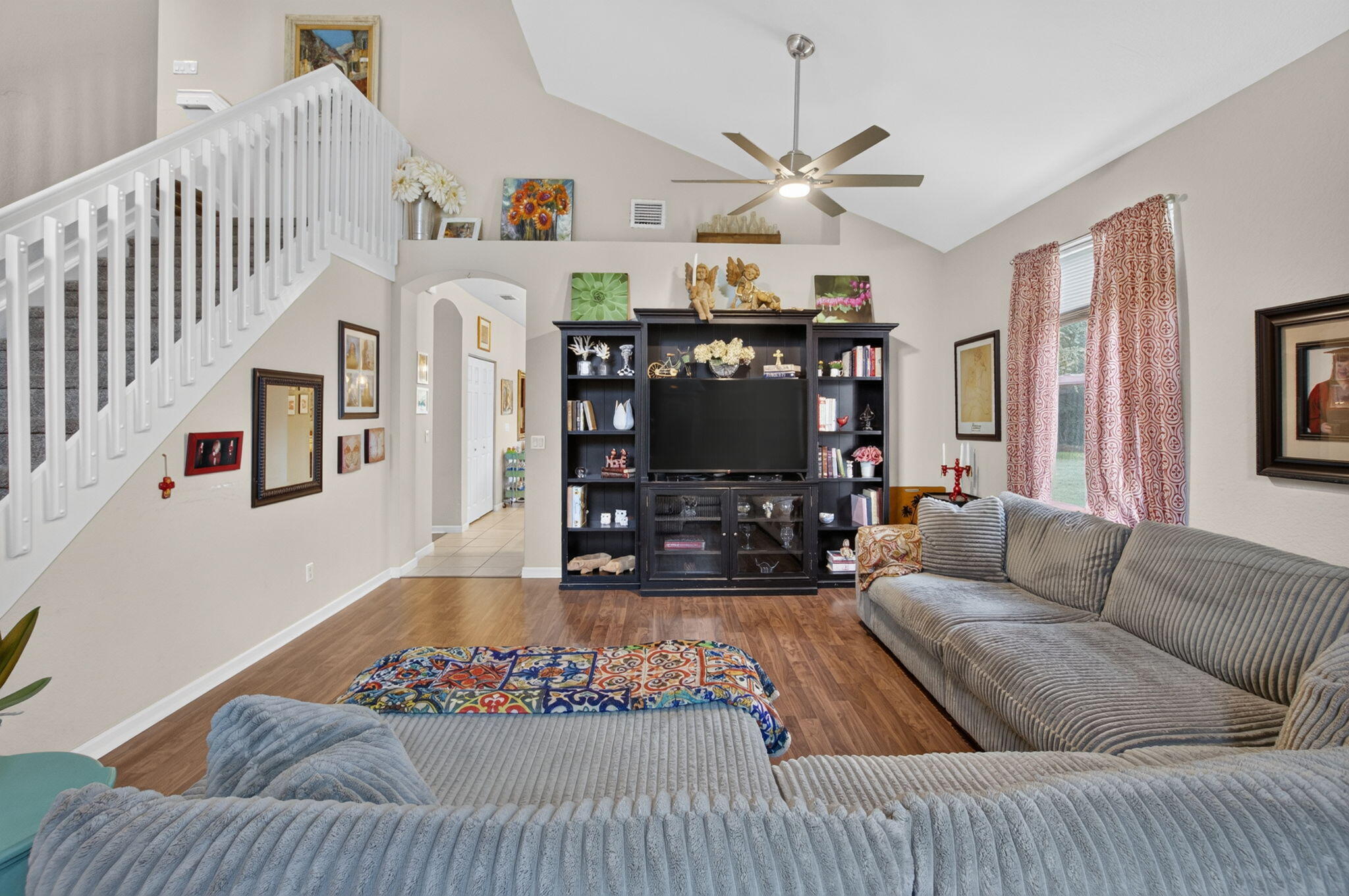 9262 Silver Glen Way