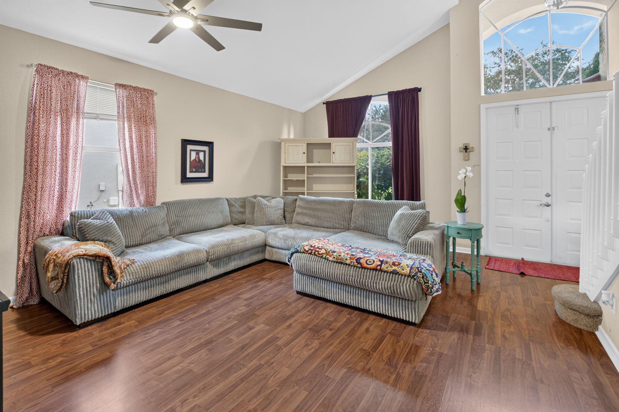 9262 Silver Glen Way