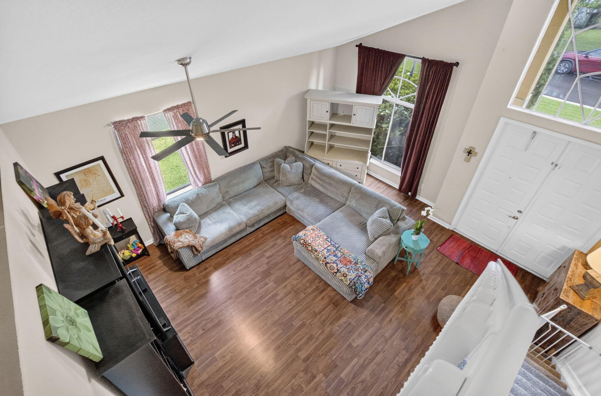 9262 Silver Glen Way