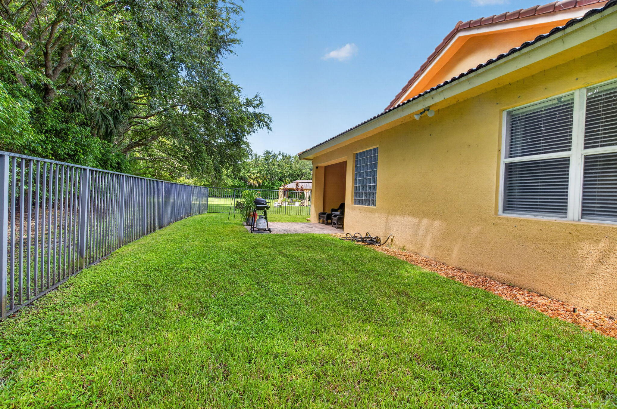 9262 Silver Glen Way