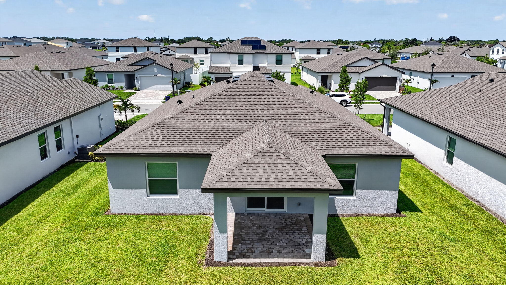 243 LAKESIDE BREEZE Way