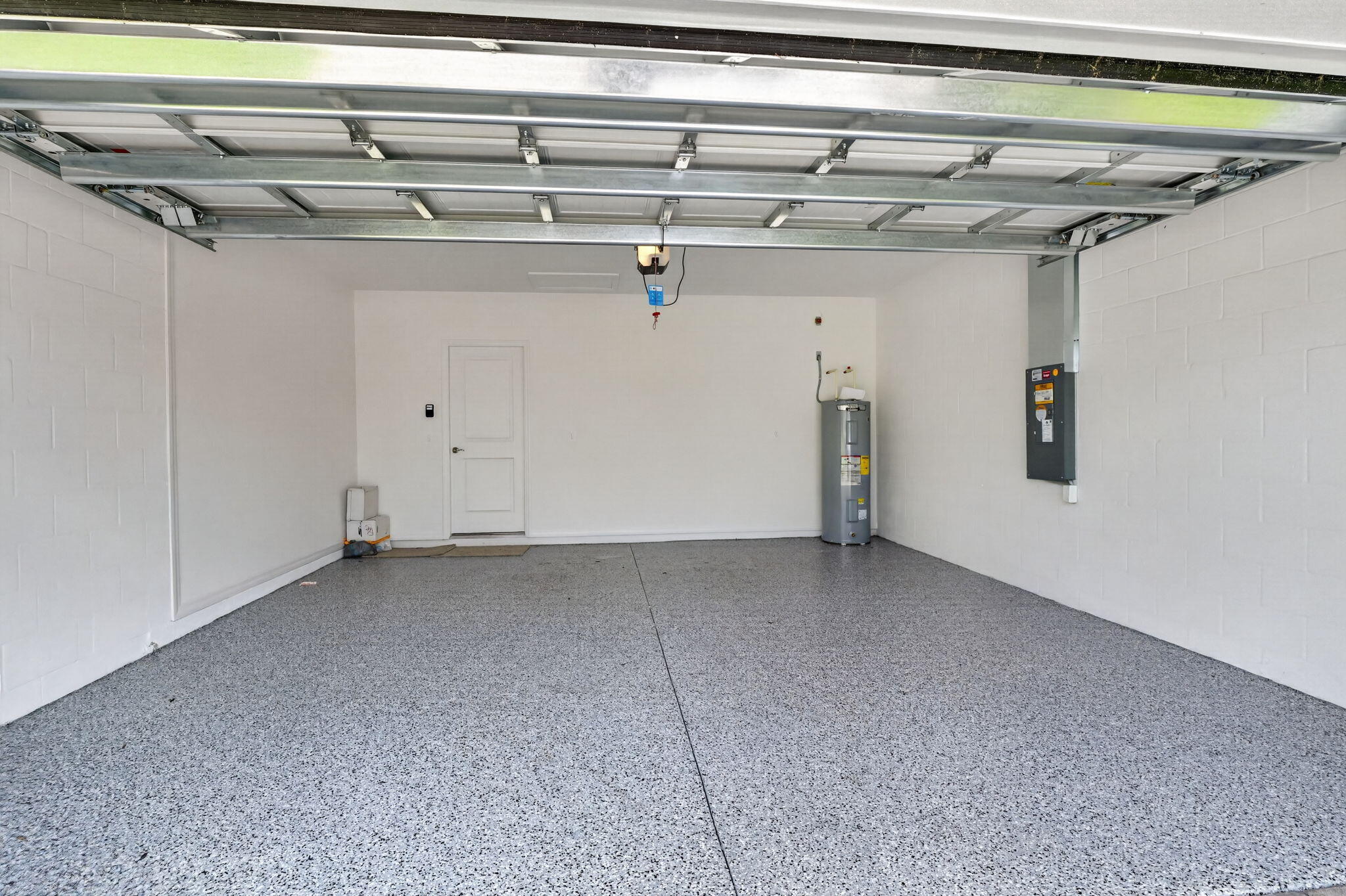 243 LAKESIDE BREEZE Way