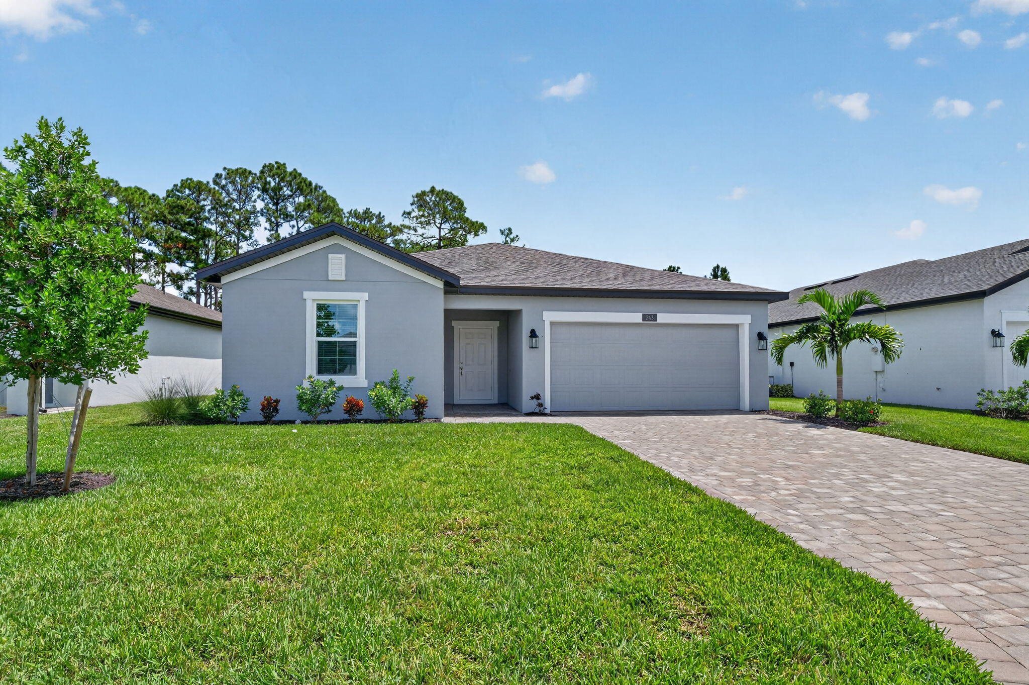 243 LAKESIDE BREEZE Way