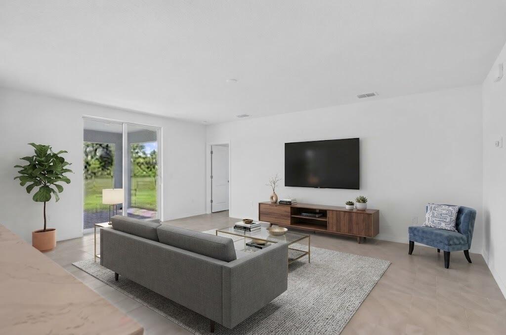 243 LAKESIDE BREEZE Way
