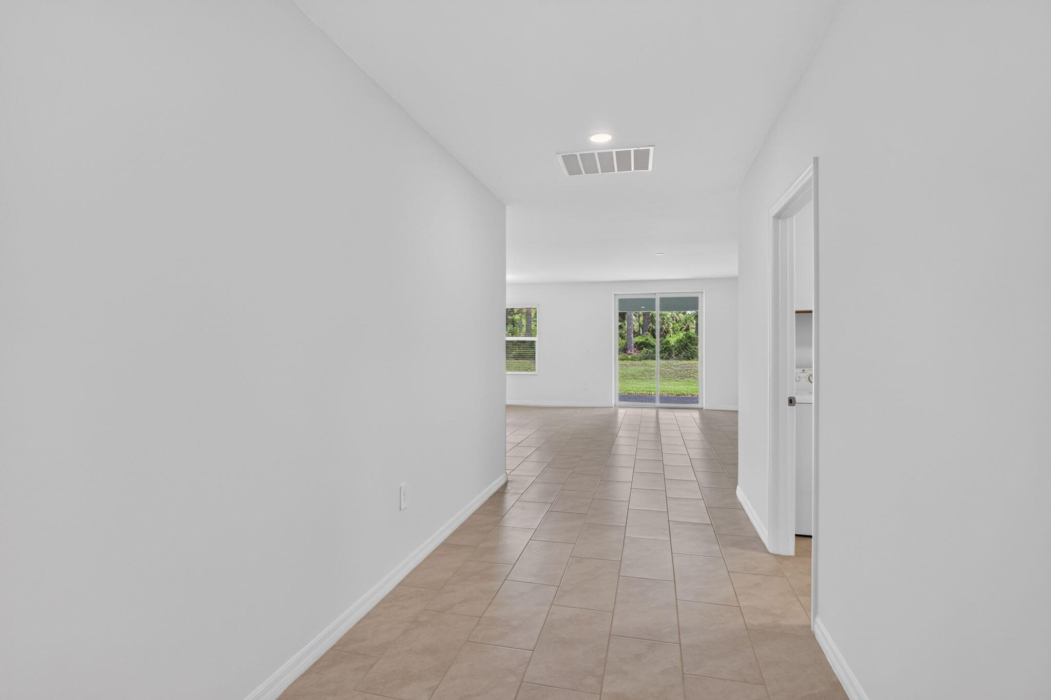 243 LAKESIDE BREEZE Way