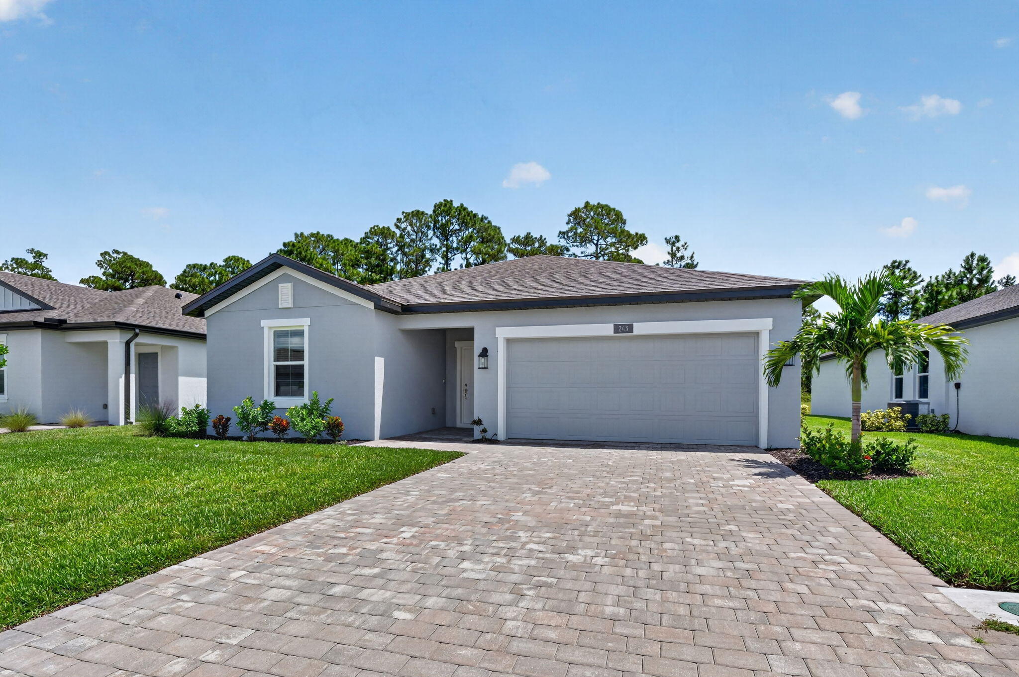 243 LAKESIDE BREEZE Way