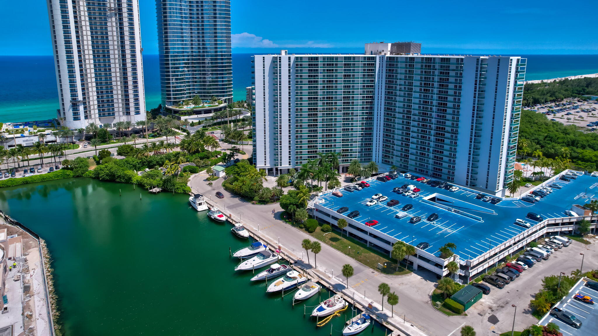 100 BAYVIEW Drive 620
