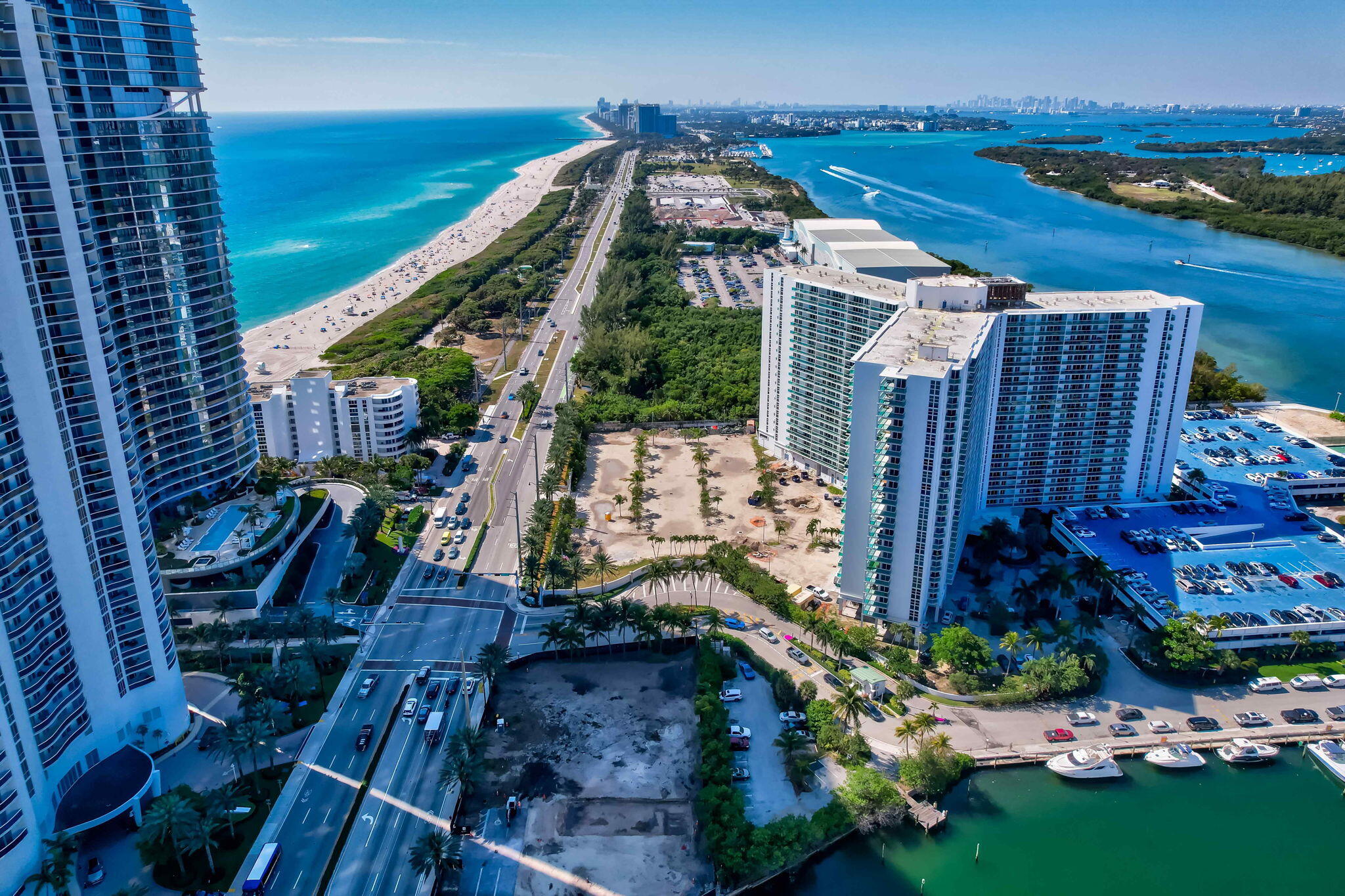 100 BAYVIEW Drive 620