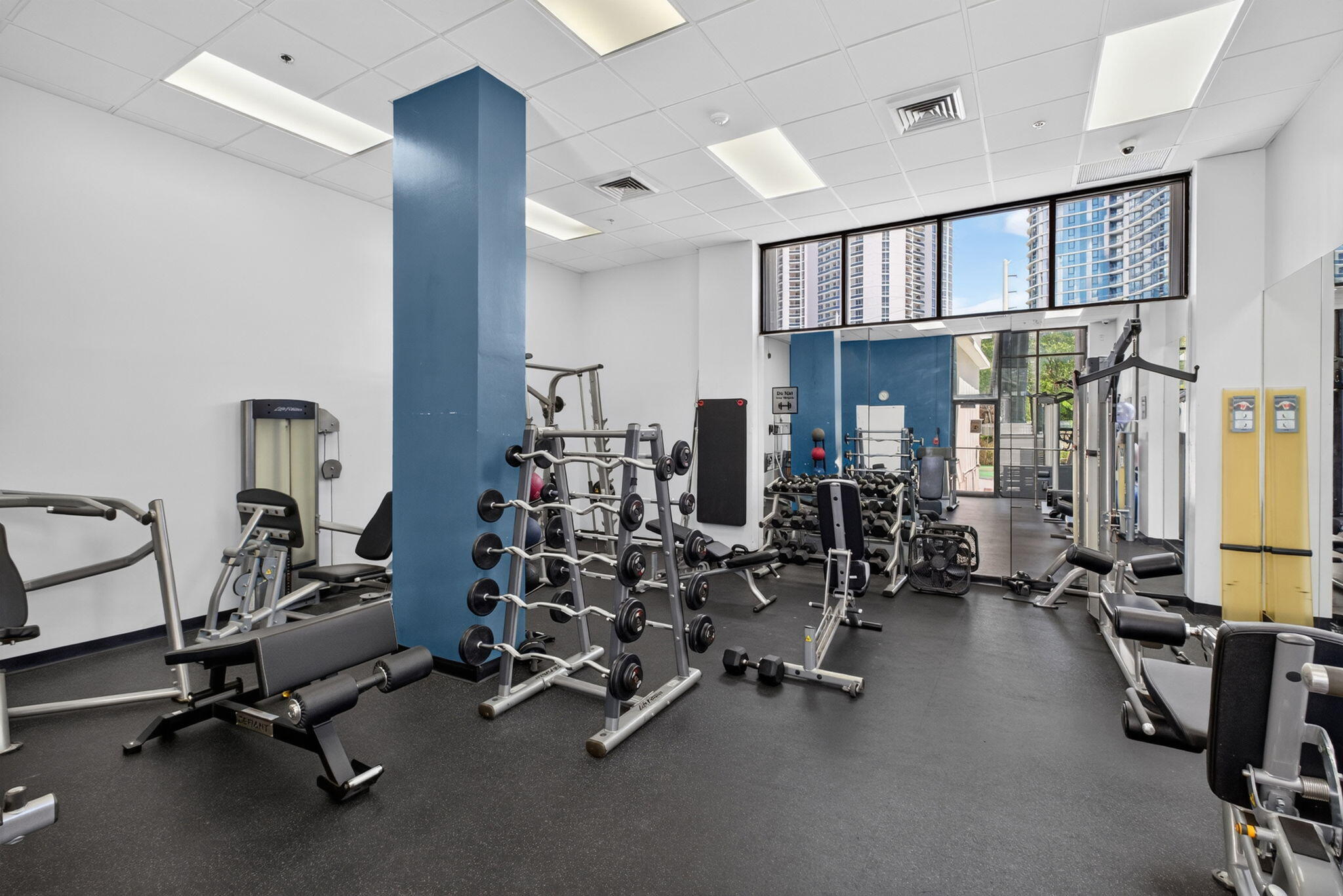 100 BAYVIEW Drive 620