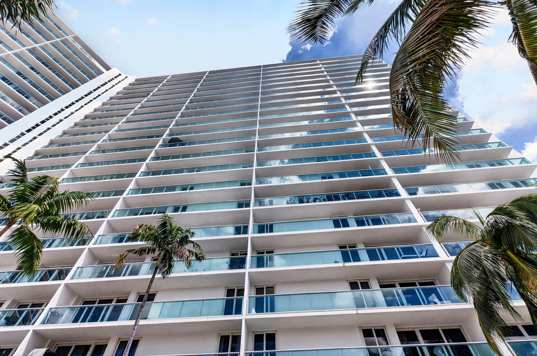100 BAYVIEW Drive 620